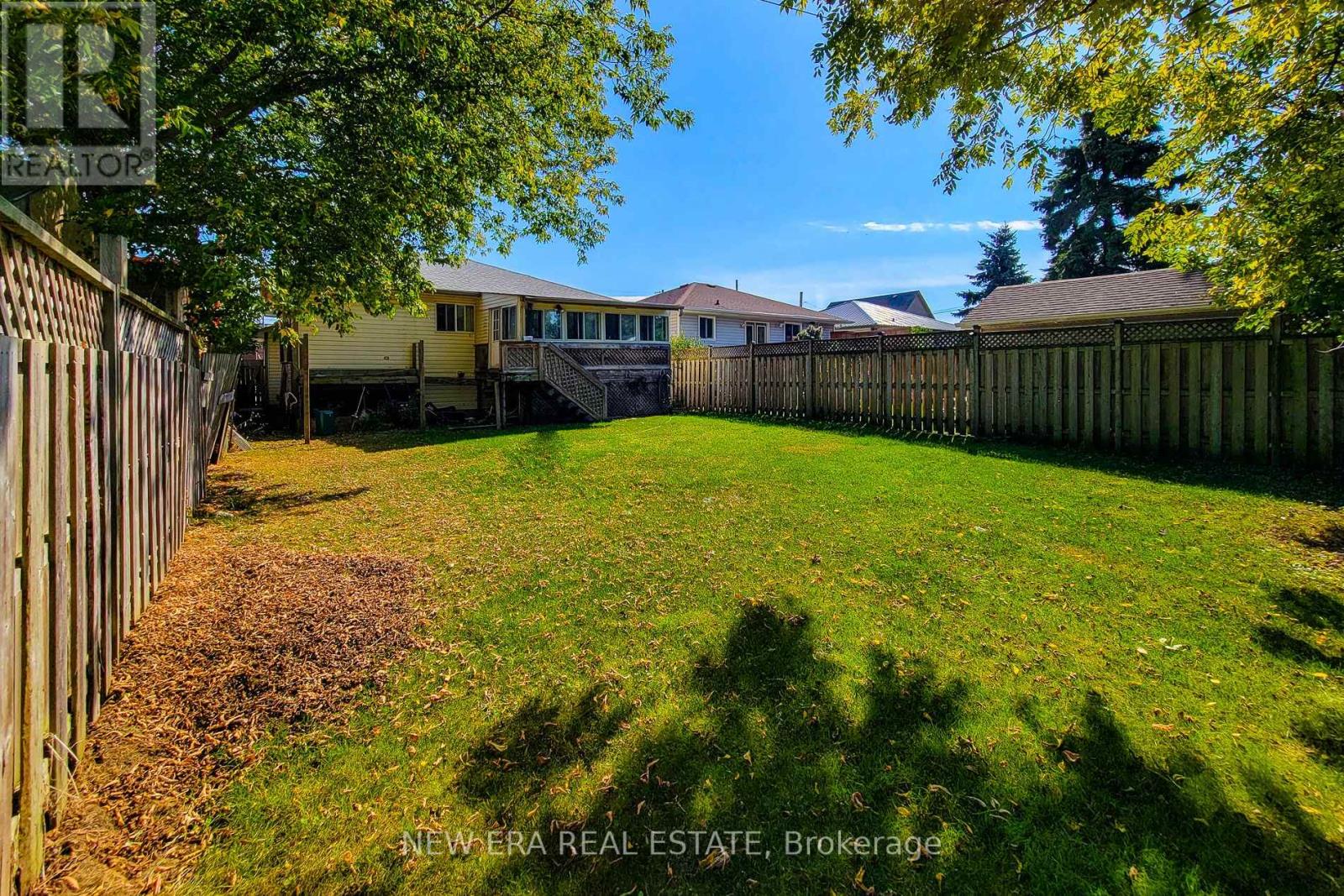 160 Davis Street, Port Colborne, Ontario  L3K 1Z1 - Photo 5 - X12159325