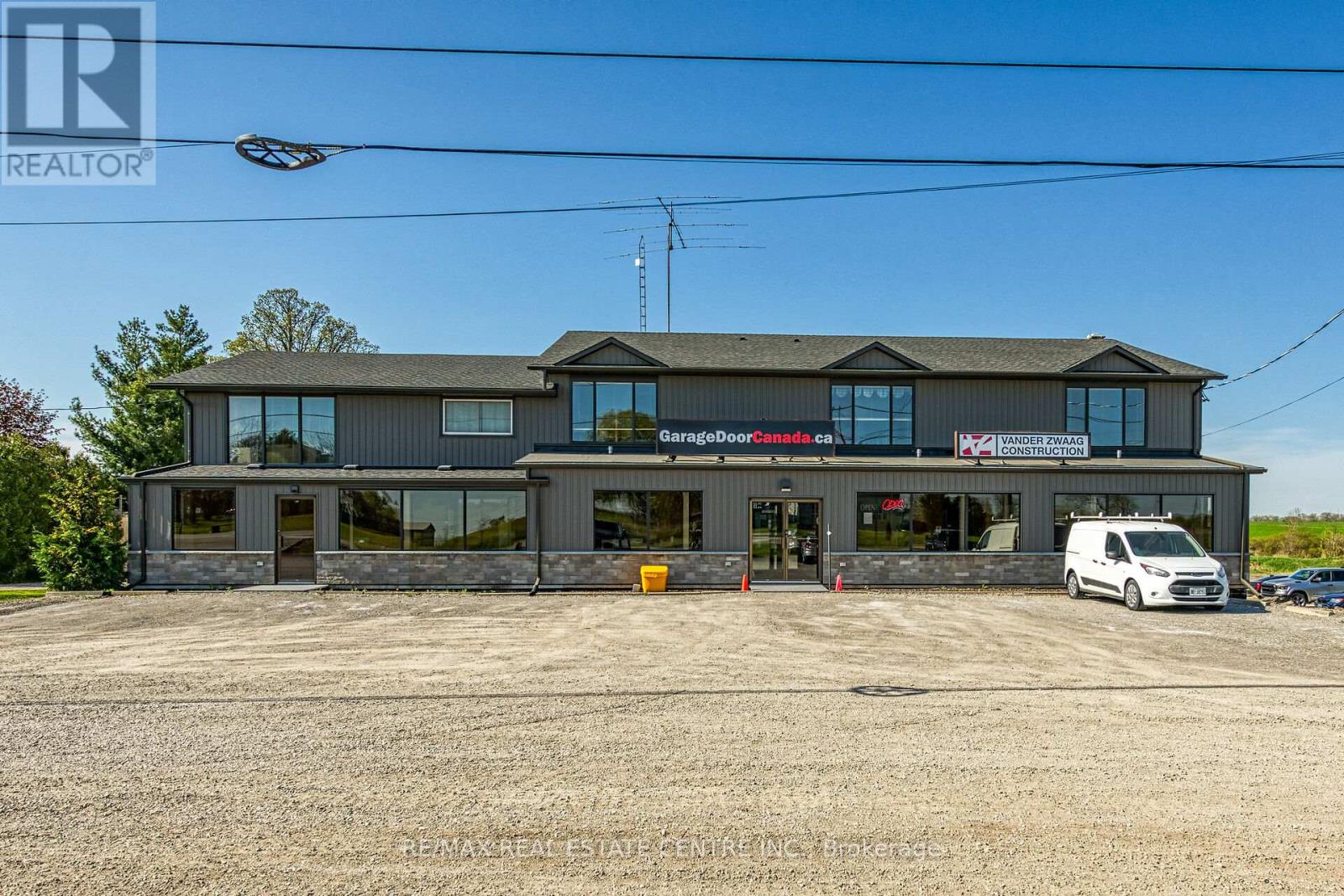 8268 Highway No 20 Highway, Grimsby, Ontario  L0R 2A0 - Photo 2 - X12159342