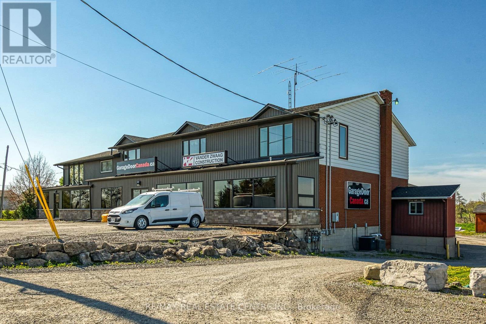 8268 Highway No 20 Highway, Grimsby, Ontario  L0R 2A0 - Photo 3 - X12159342