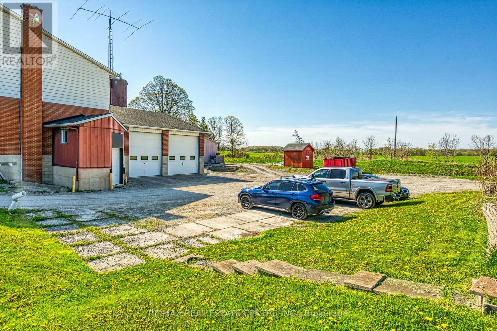 8268 Highway No 20 Highway, Grimsby, Ontario  L0R 2A0 - Photo 5 - X12159342