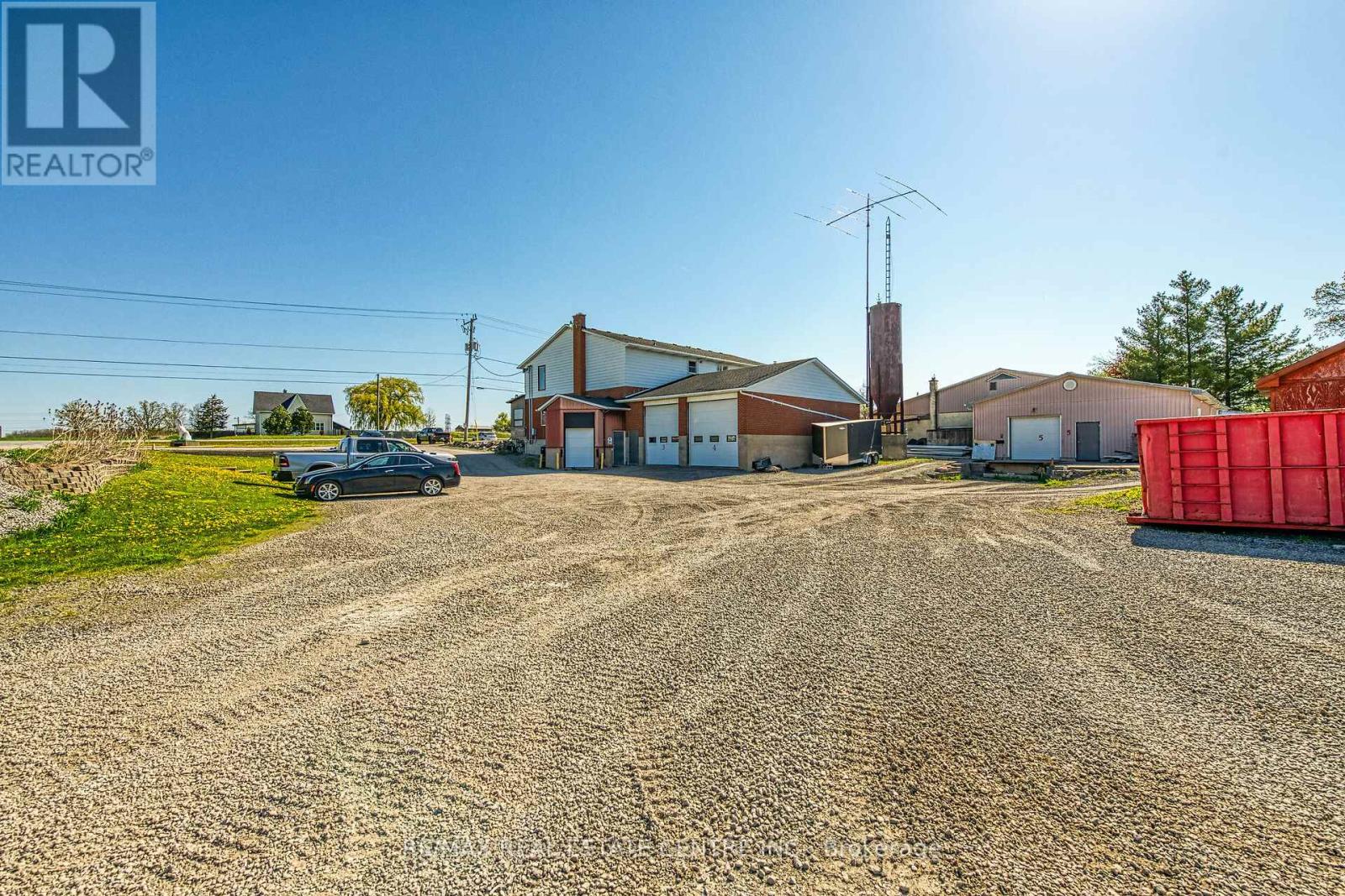 8268 Highway No 20 Highway, Grimsby, Ontario  L0R 2A0 - Photo 6 - X12159342