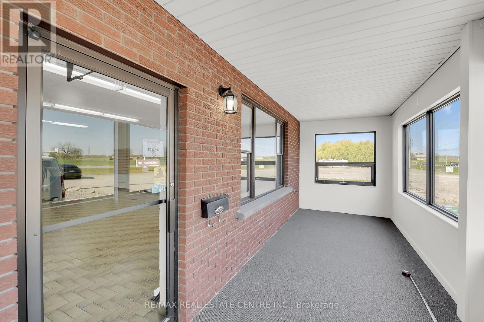 8268 Highway No 20 Highway, Grimsby, Ontario  L0R 2A0 - Photo 7 - X12159342