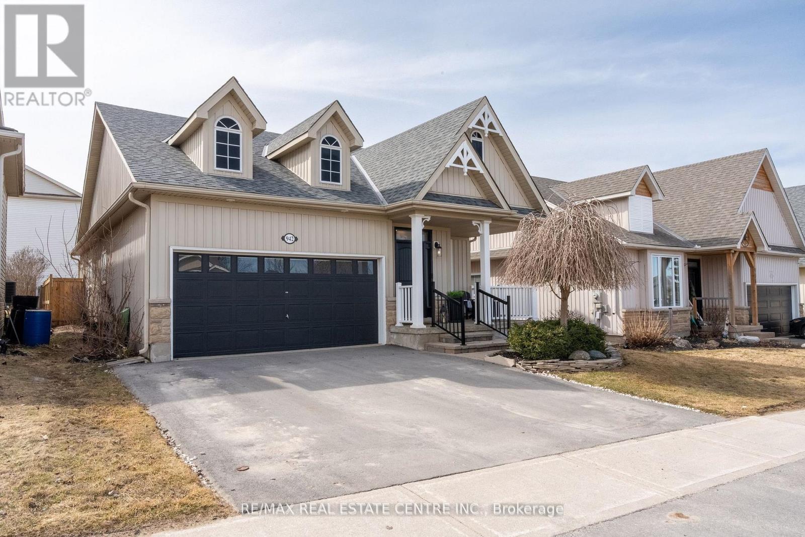 942 GREENWOOD CRESCENT, Shelburne, Ontario