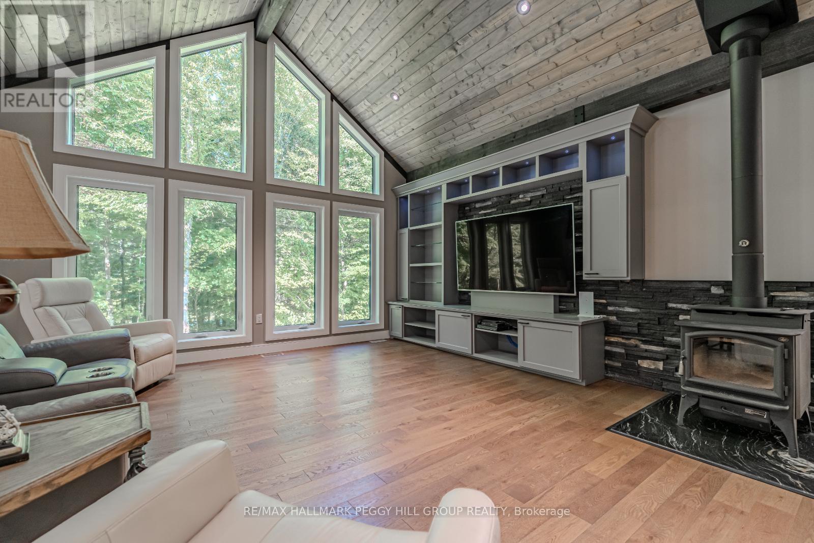 4571 Aspdin Road, Muskoka Lakes, Ontario  P0B 1M0 - Photo 10 - X12159464