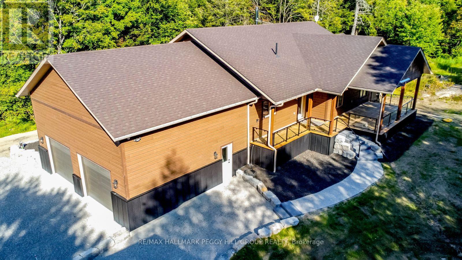 4571 Aspdin Road, Muskoka Lakes, Ontario  P0B 1M0 - Photo 2 - X12159464