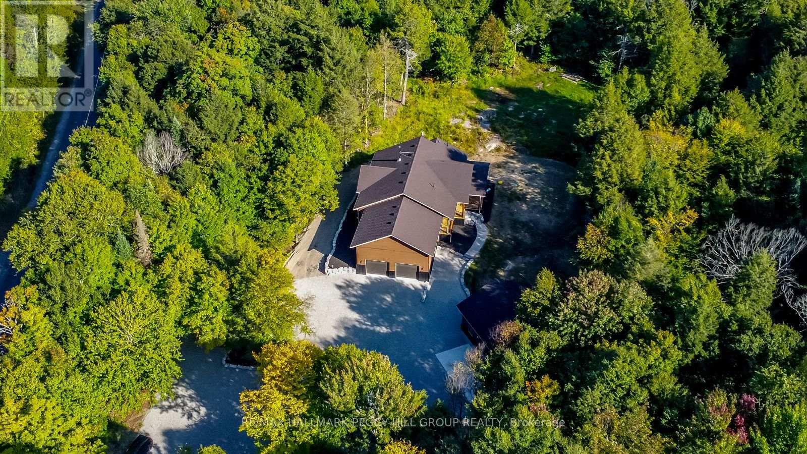 4571 Aspdin Road, Muskoka Lakes, Ontario  P0B 1M0 - Photo 24 - X12159464