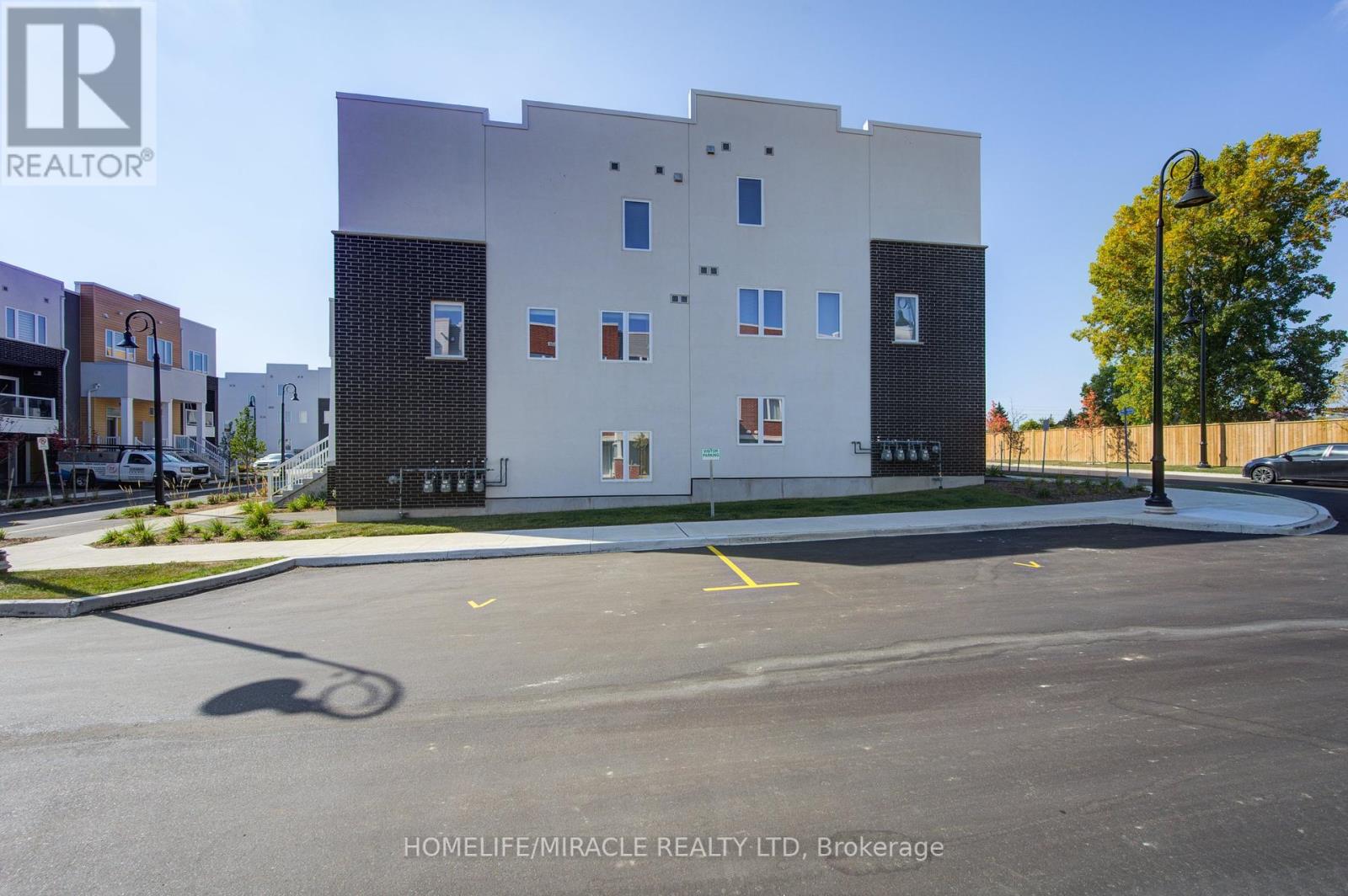 Property at 70 PROGRESS AVENUE image 3