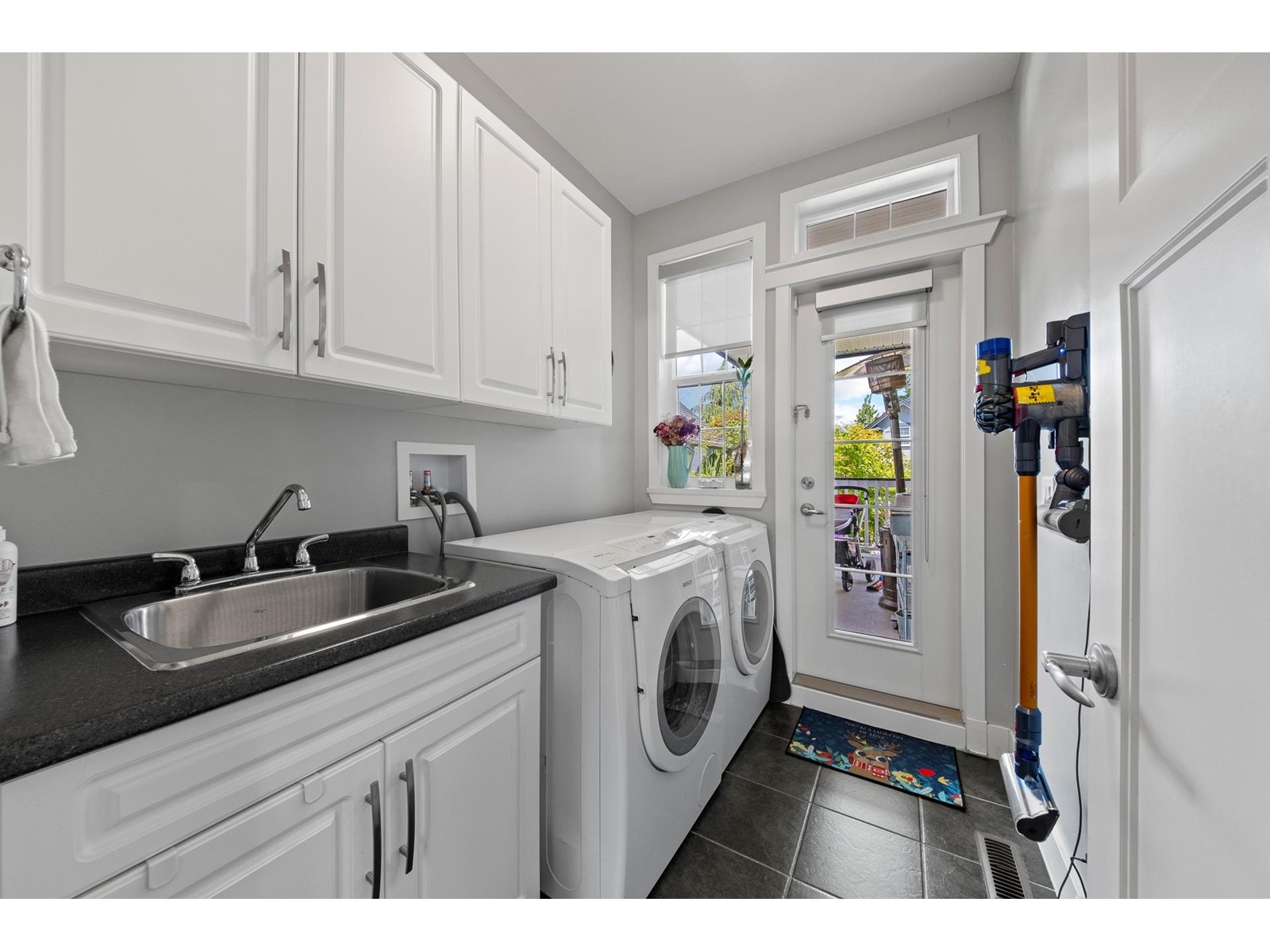 16086 28a Avenue, Surrey, British Columbia  V3Z 3Y6 - Photo 28 - R3001385