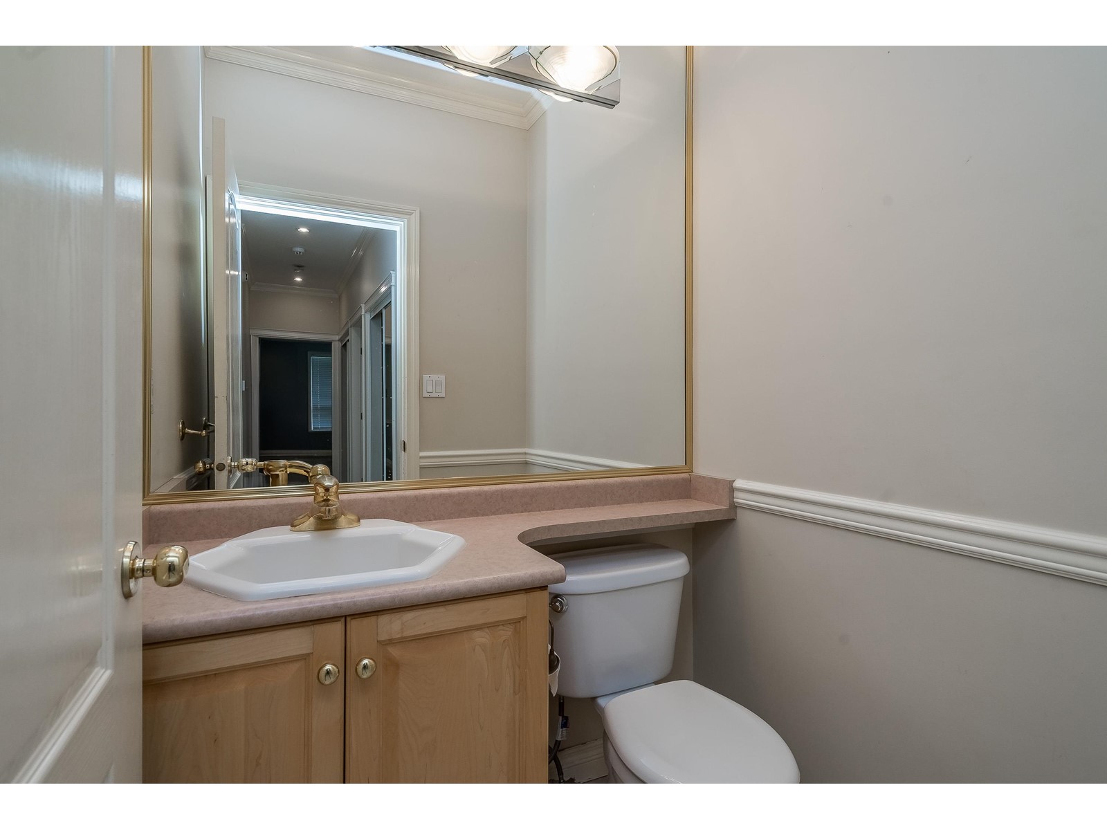 16105 109a Avenue, Surrey, British Columbia  V4N 3L8 - Photo 15 - R3004314