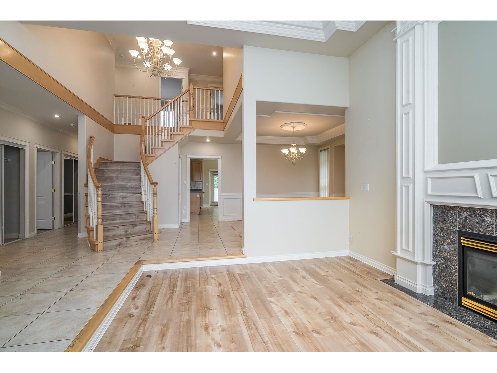 16105 109a Avenue, Surrey, British Columbia  V4N 3L8 - Photo 3 - R3004314