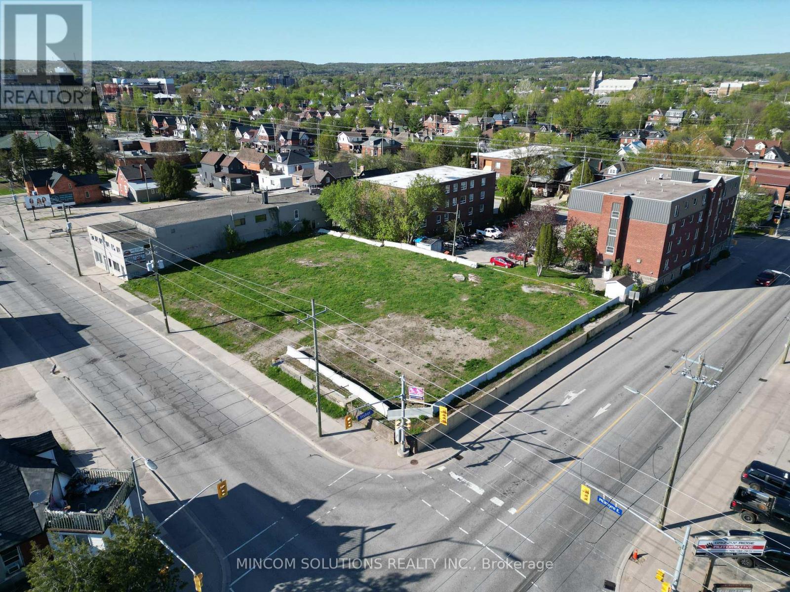 366 MCINTYRE STREET E, North Bay, Ontario
