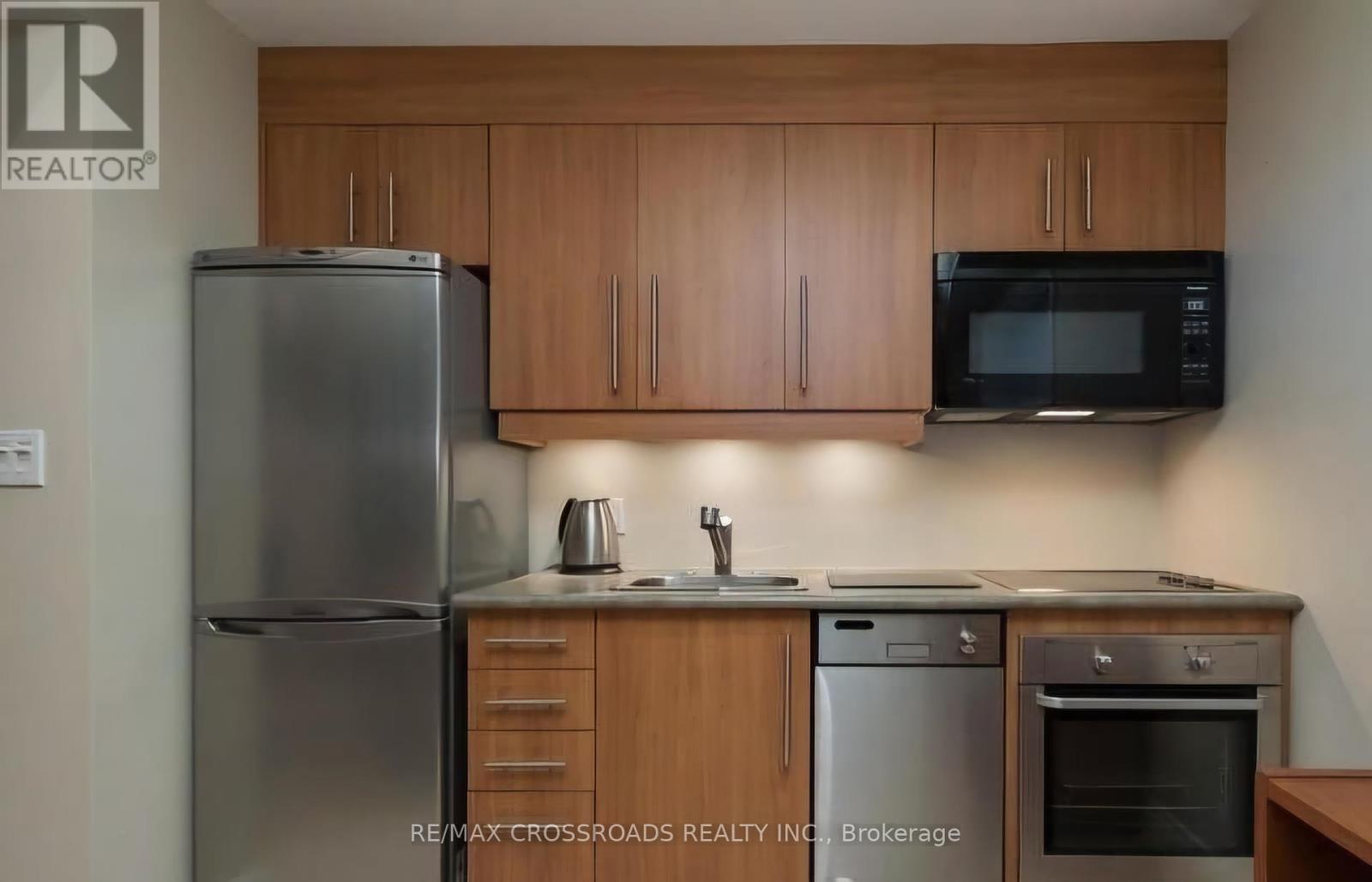 Lower - 428 Roehampton Avenue, Toronto, Ontario  M4P 1S4 - Photo 4 - C12081607