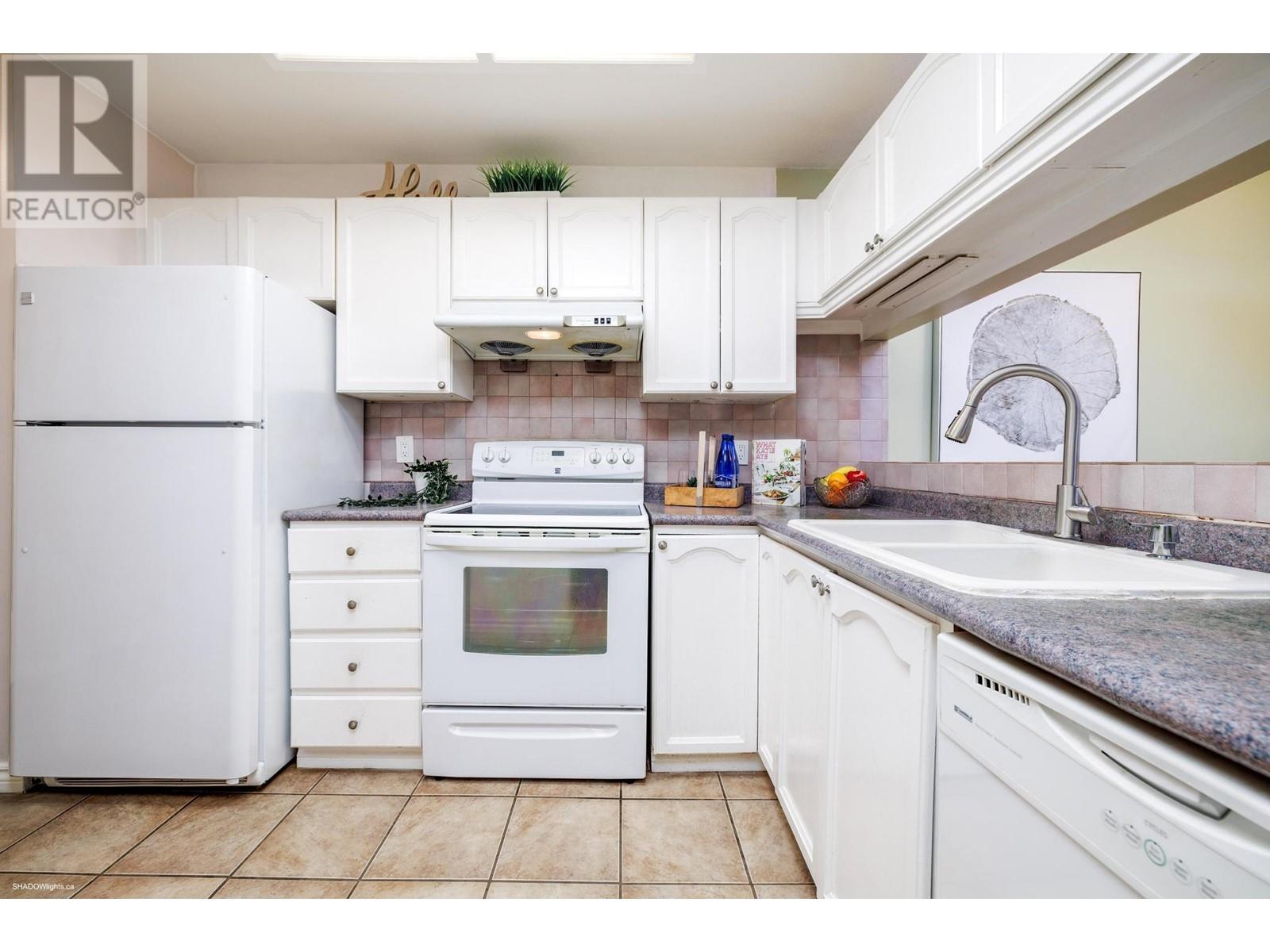 308 1167 Pipeline Road, Coquitlam, British Columbia  V3B 4R9 - Photo 7 - R3003868