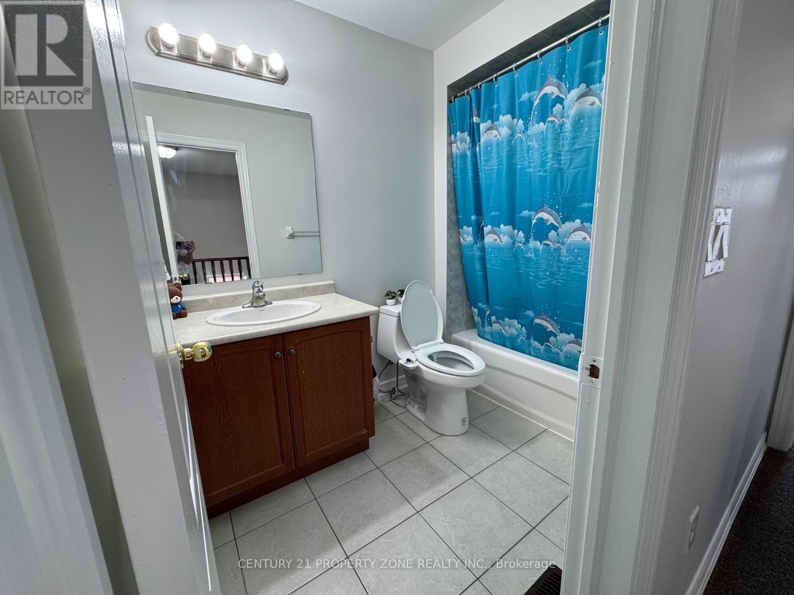 56 Attview Crescent, Brampton, Ontario  L6P 2R5 - Photo 18 - W12157086