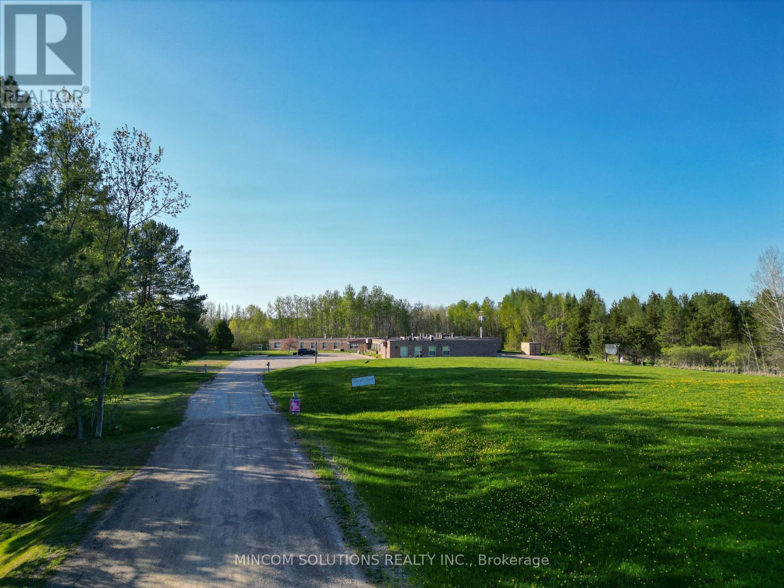 102 Corkery Street, Powassan, Ontario  P0H 2L0 - Photo 36 - X12018812