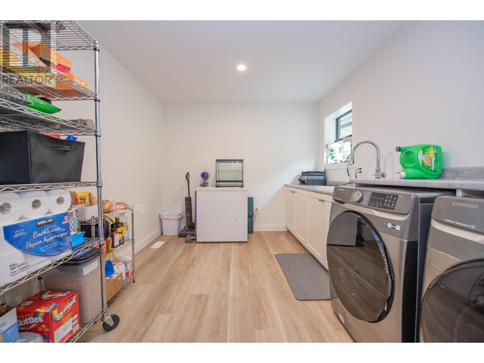 16515 Commonage Road, Lake Country, BC V4V1B3