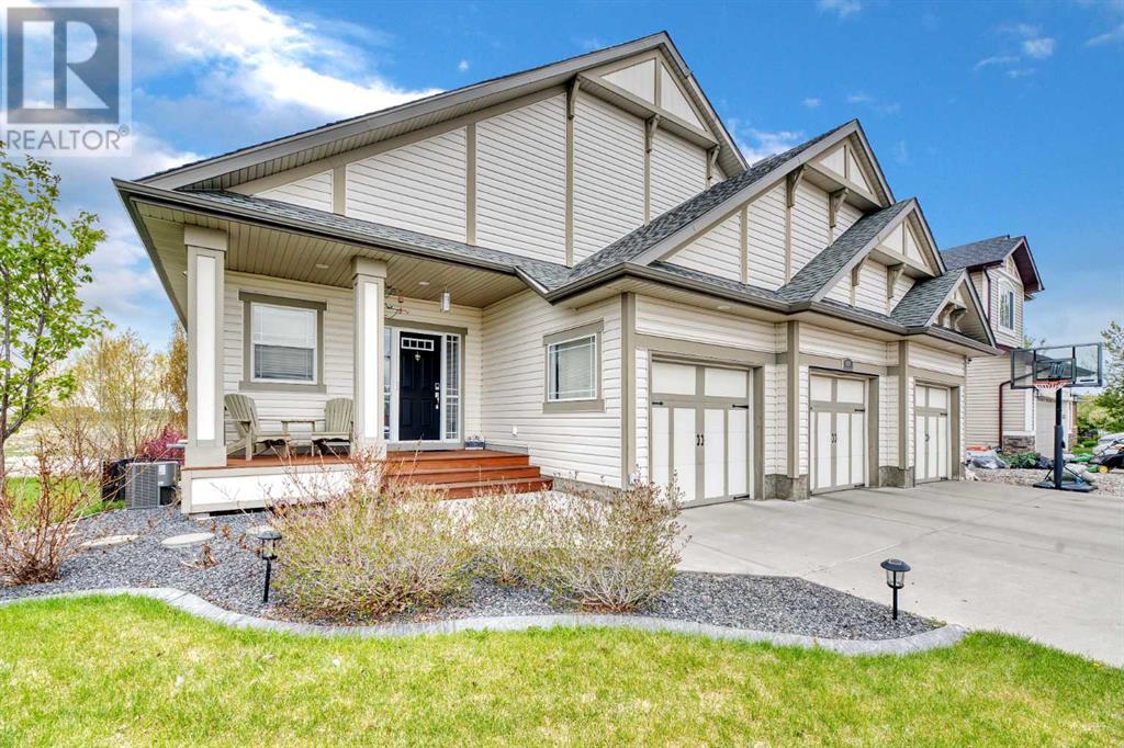 Property at 231 Railway Close SE image 1