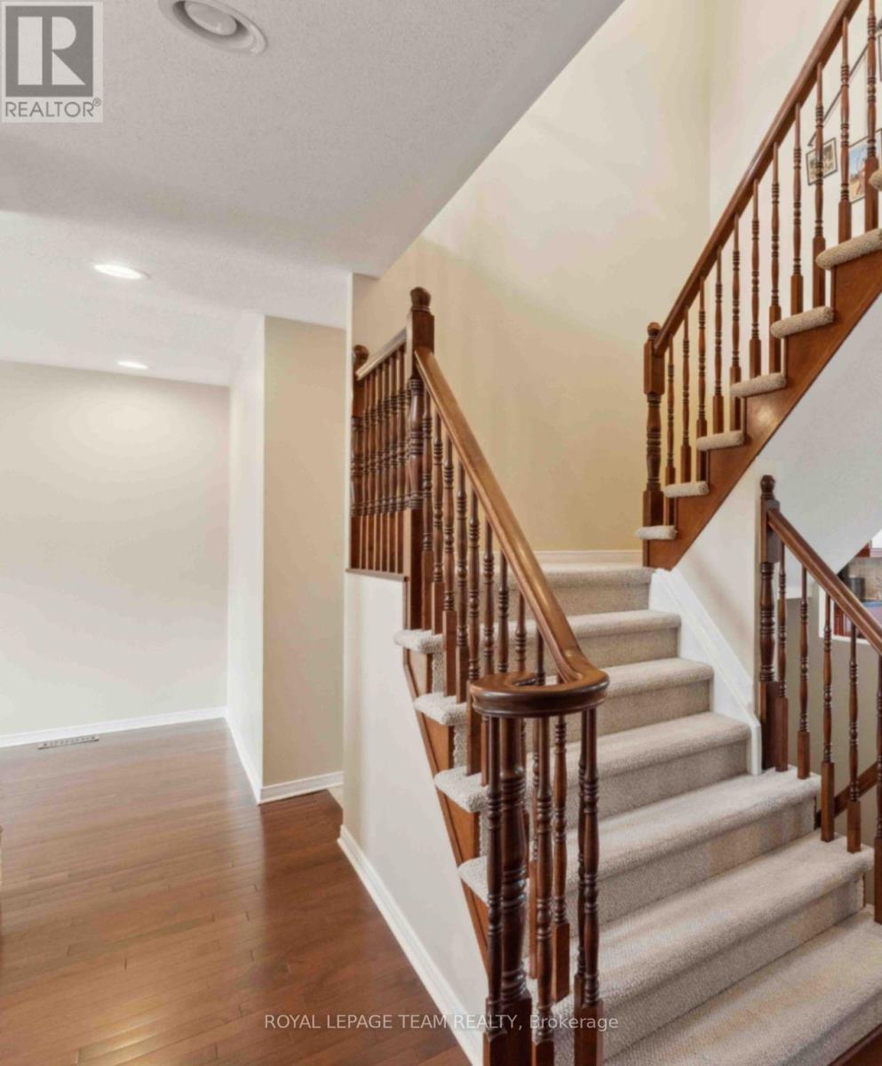 705 Clearbrook Drive, Ottawa, Ontario  K2J 5P1 - Photo 6 - X12097468