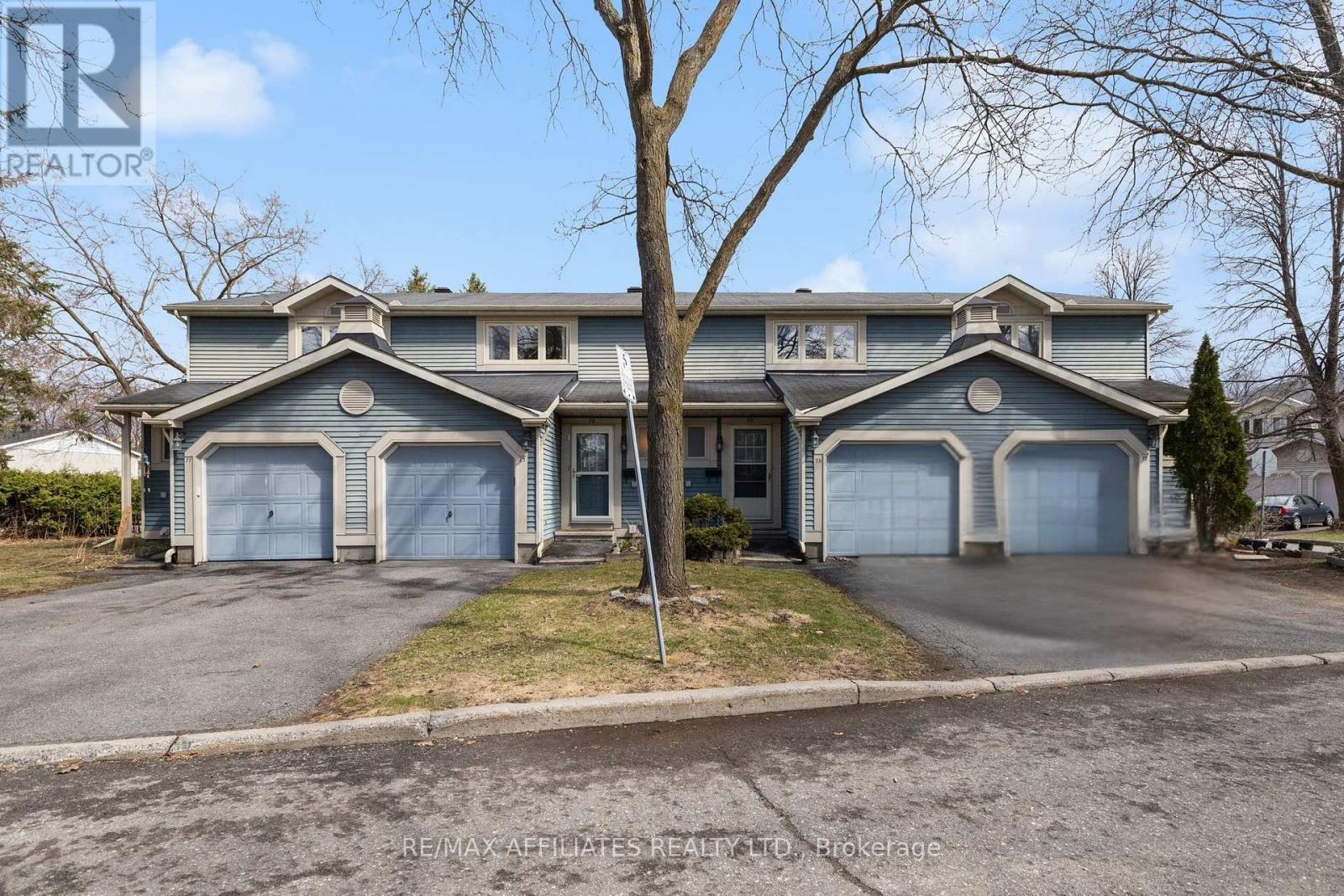 Property at 75 SAXTON PRIVATE image 1