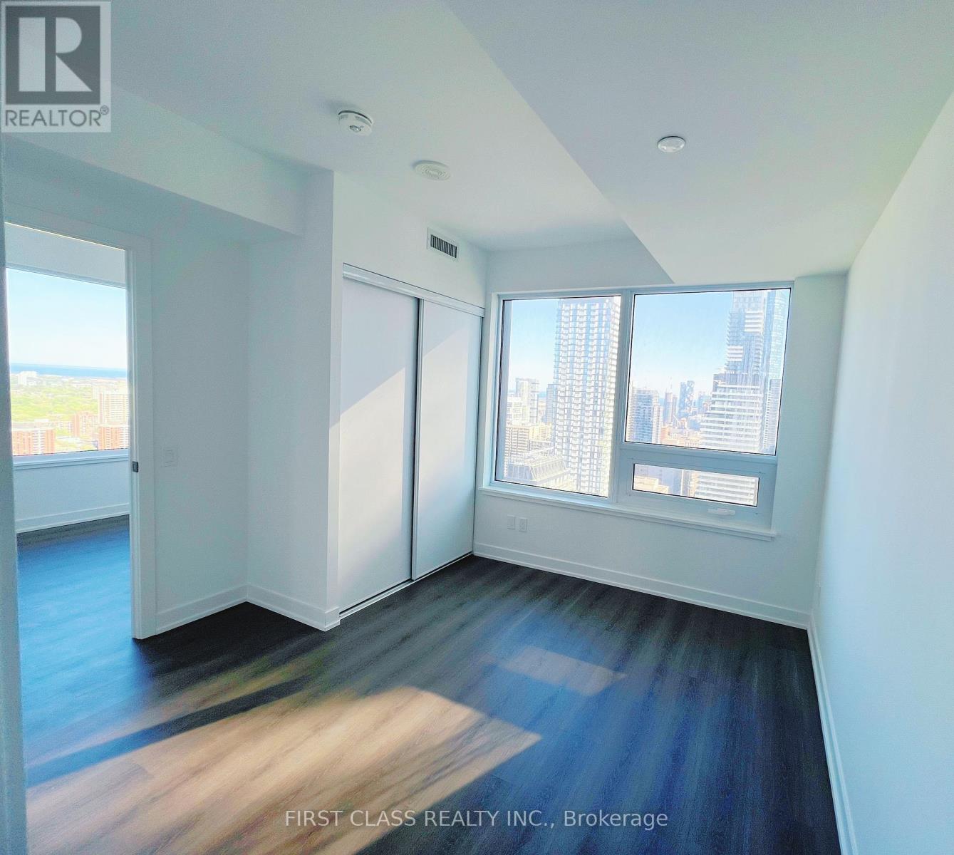 4312 - 8 Wellesley Street W, Toronto, Ontario  M4Y 0J5 - Photo 8 - C12156770