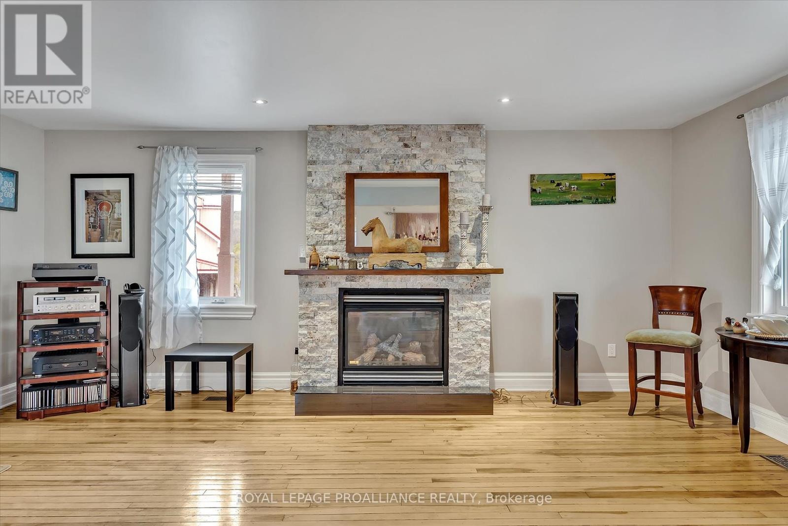 14 Burchat Street, Madawaska Valley, Ontario  K0J 1N0 - Photo 10 - X12159750