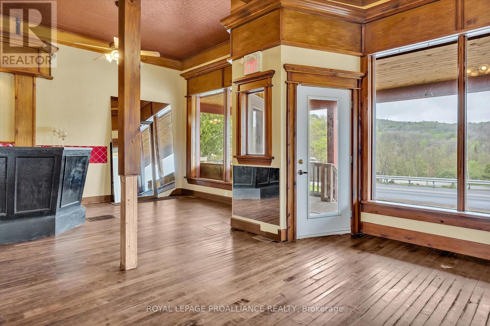 14 Burchat Street, Madawaska Valley, Ontario  K0J 1N0 - Photo 29 - X12159750