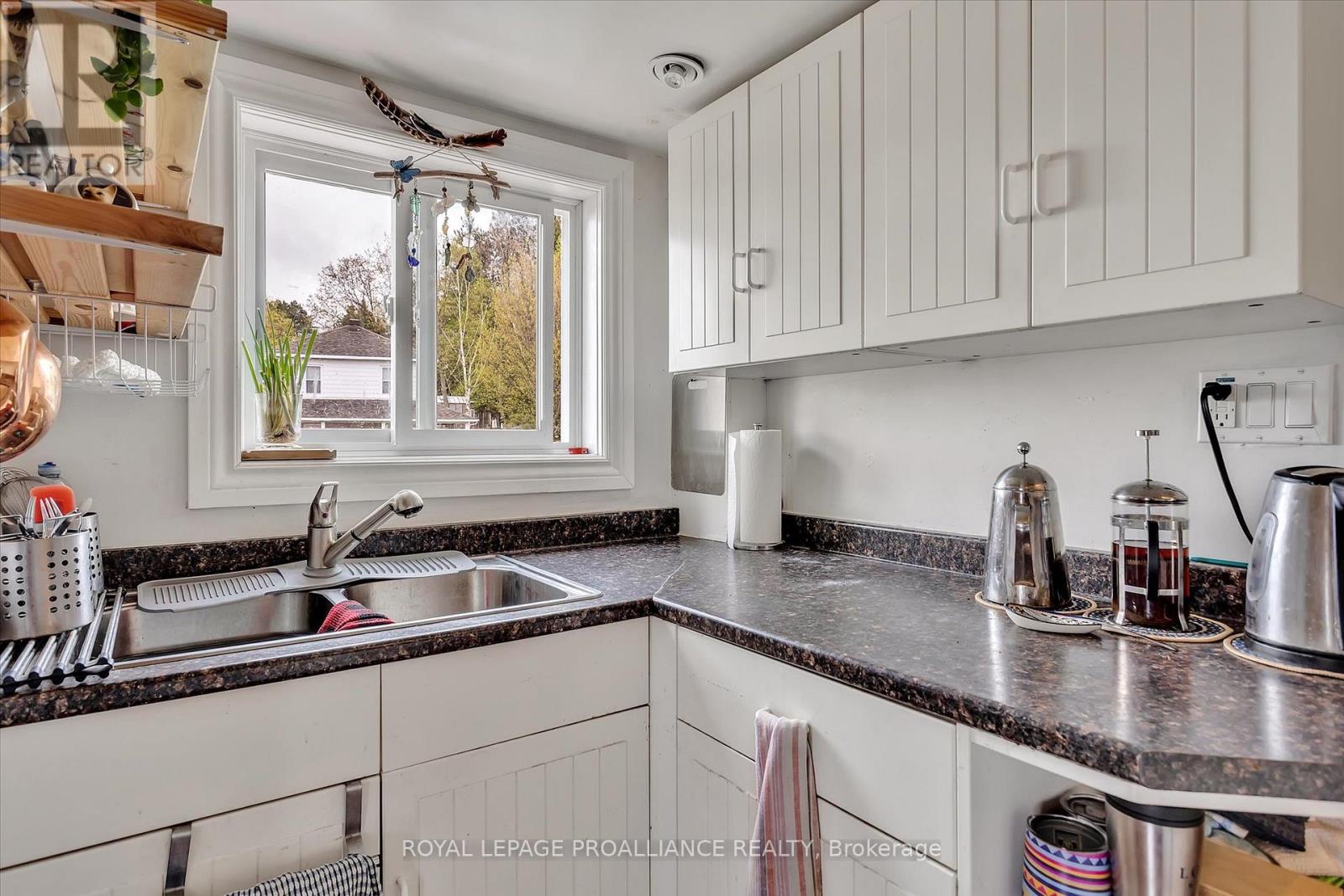 14 Burchat Street, Madawaska Valley, Ontario  K0J 1N0 - Photo 40 - X12159750