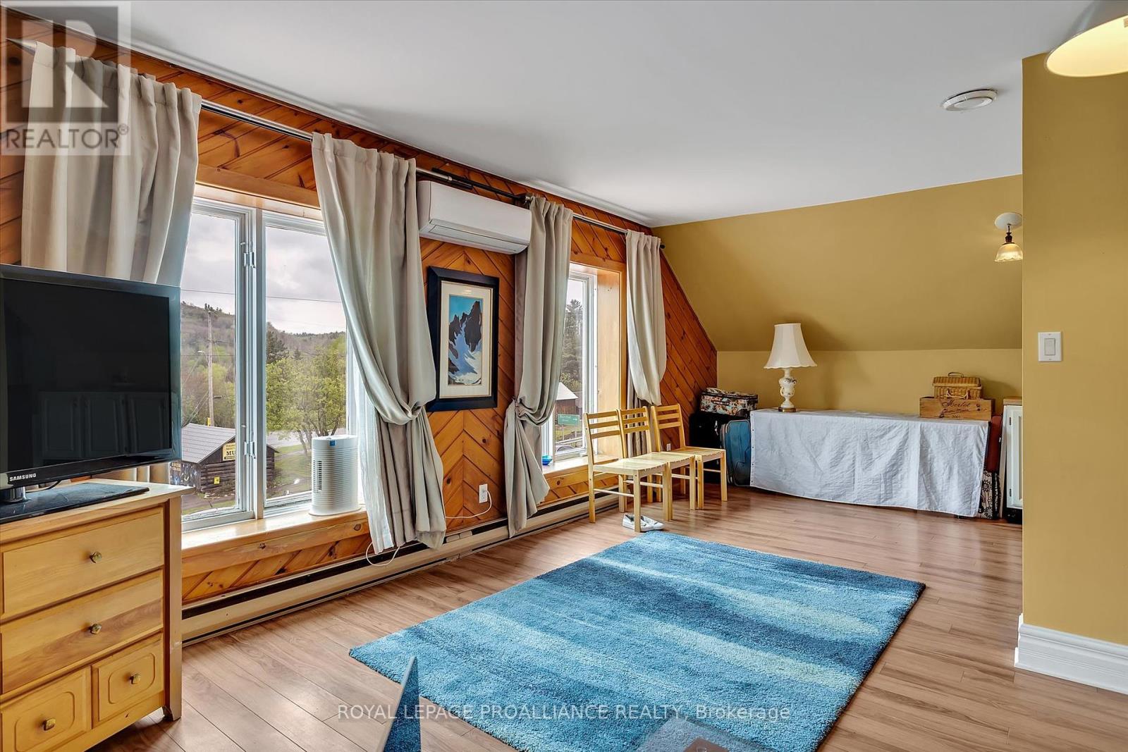 14 Burchat Street, Madawaska Valley, Ontario  K0J 1N0 - Photo 46 - X12159750