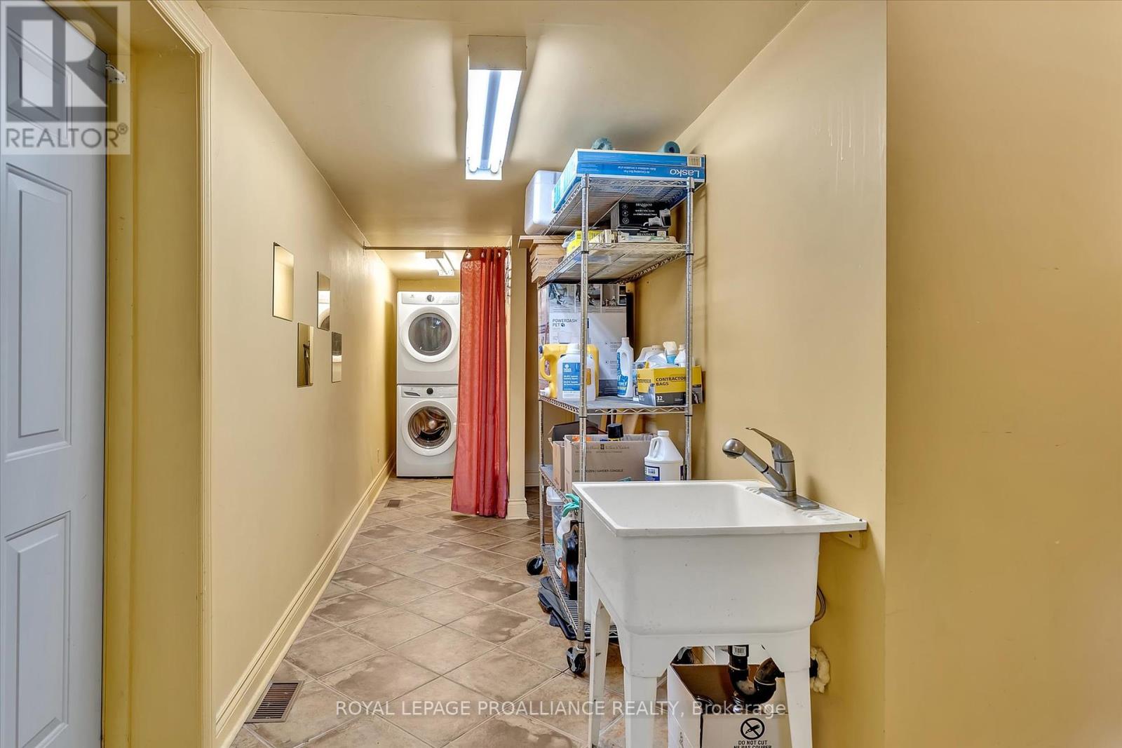 14 Burchat Street, Madawaska Valley, Ontario  K0J 1N0 - Photo 49 - X12159750