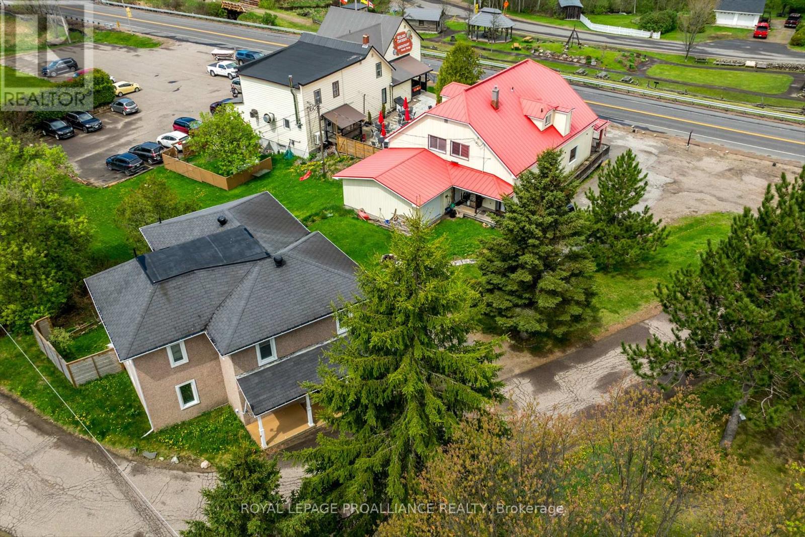 14 Burchat Street, Madawaska Valley, Ontario  K0J 1N0 - Photo 50 - X12159750