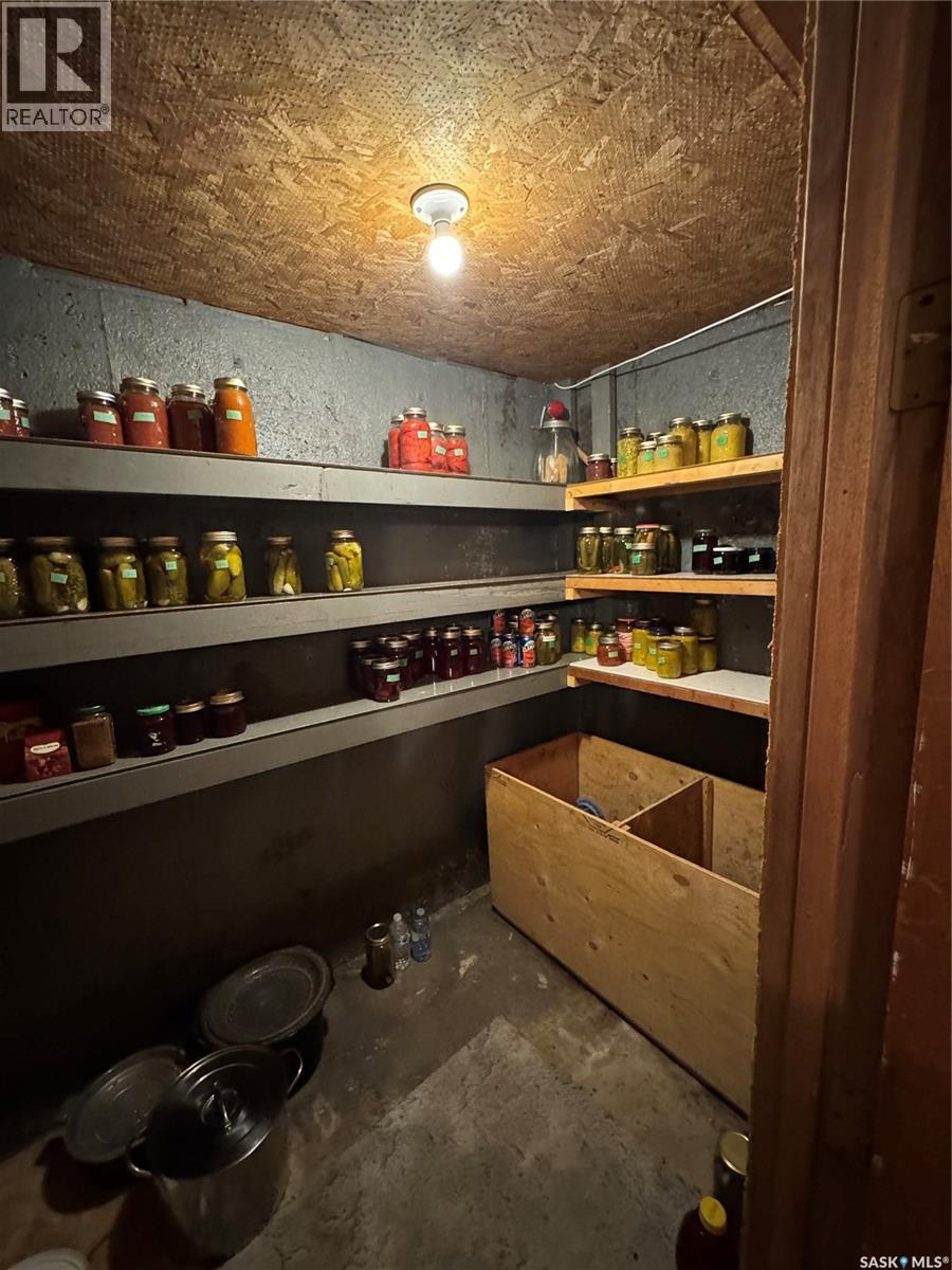 715 6th Avenue, Hudson Bay, Saskatchewan  S0E 0Y0 - Photo 26 - SK006395