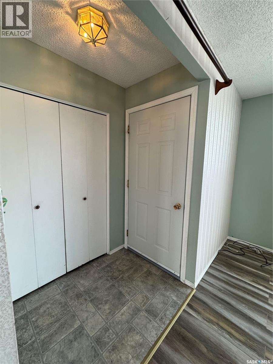 715 6th Avenue, Hudson Bay, Saskatchewan  S0E 0Y0 - Photo 15 - SK006395