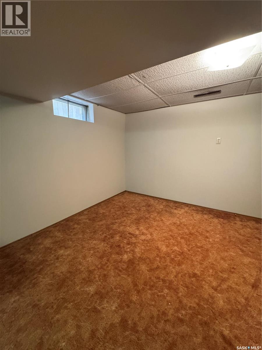 715 6th Avenue, Hudson Bay, Saskatchewan  S0E 0Y0 - Photo 22 - SK006395