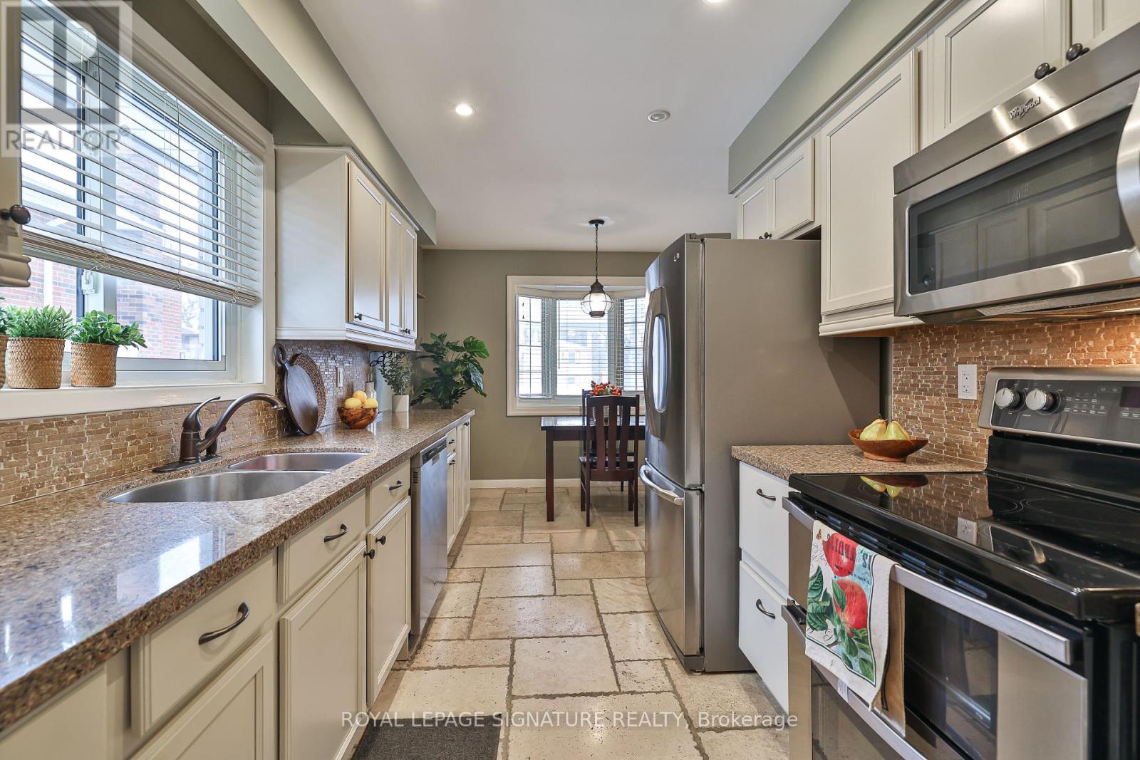 21 Griselda Crescent, Toronto, Ontario  M1G 3P5 - Photo 14 - E12159417