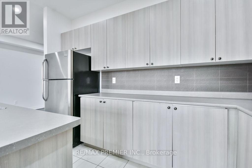 51 Sasco Way, Essa, Ontario  L0M 1B4 - Photo 17 - N12157751