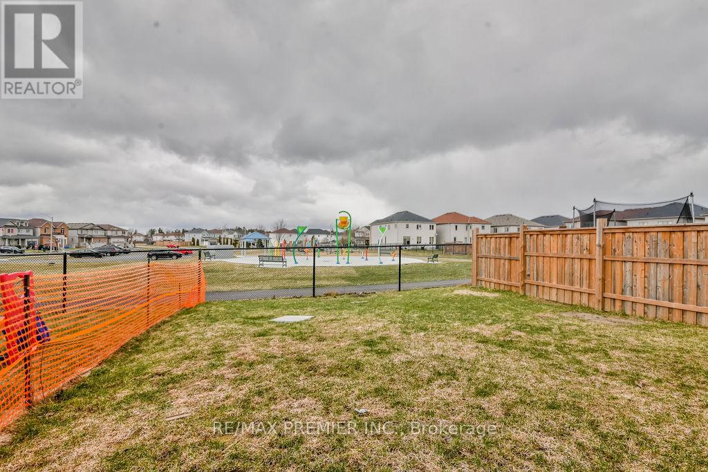 51 Sasco Way, Essa, Ontario  L0M 1B4 - Photo 46 - N12157751