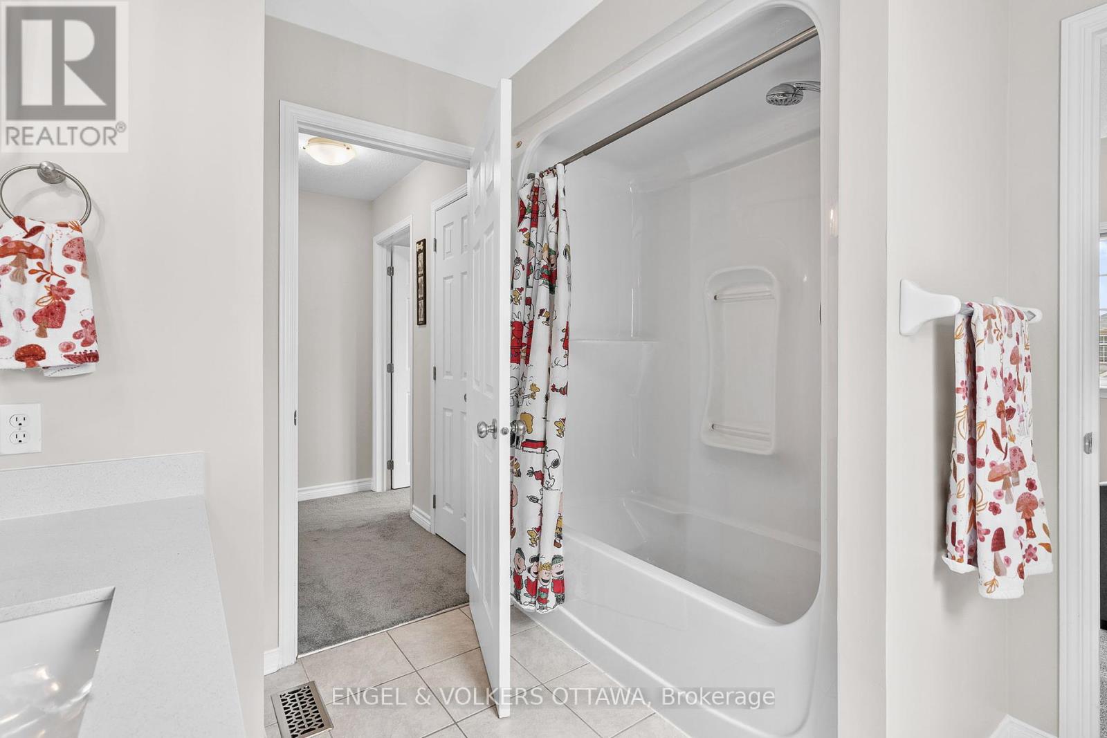 313 Lecanto Terrace, Ottawa, Ontario  K2J 0W8 - Photo 36 - X12159727