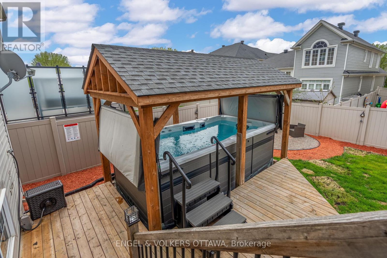 313 Lecanto Terrace, Ottawa, Ontario  K2J 0W8 - Photo 40 - X12159727