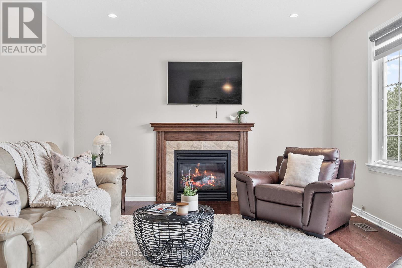 313 Lecanto Terrace, Ottawa, Ontario  K2J 0W8 - Photo 9 - X12159727