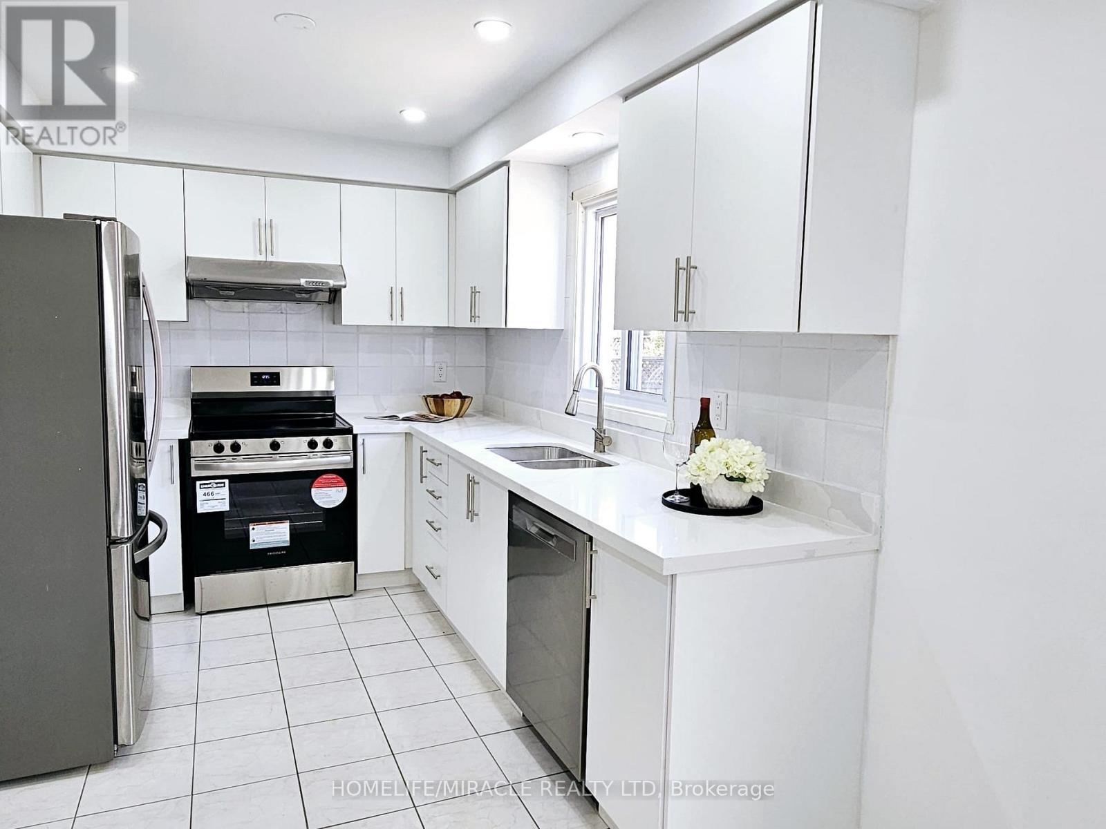 59 Faywood Drive, Brampton, Ontario  L6Y 4M1 - Photo 17 - W12153448