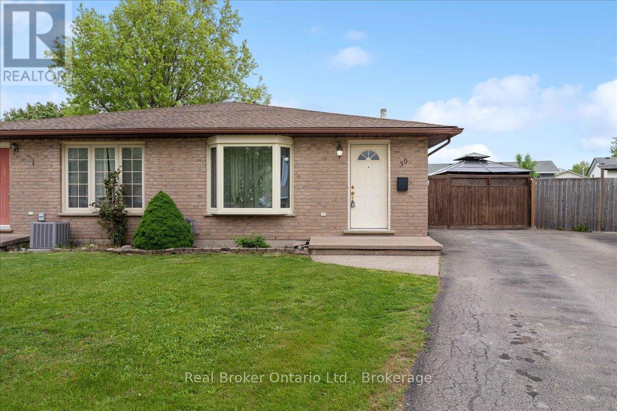 30 RAINBOW COURT, Welland, Ontario