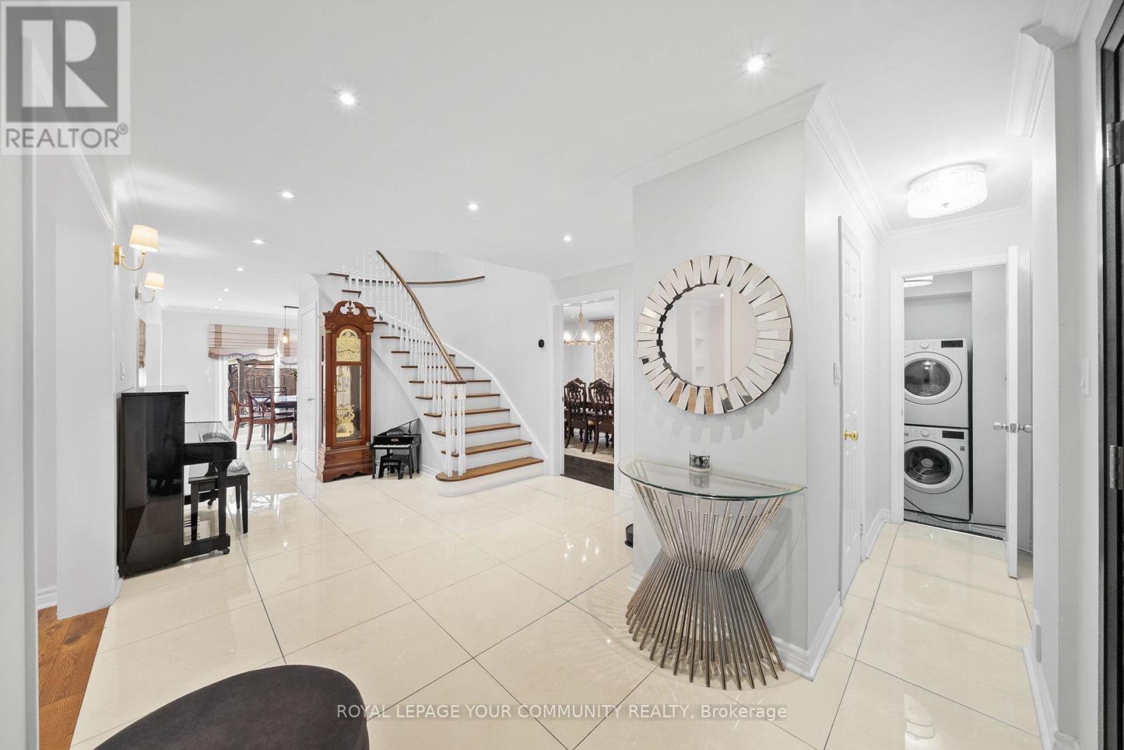 148 Caproni Drive, Vaughan, Ontario  L6A 1X8 - Photo 6 - N12111466