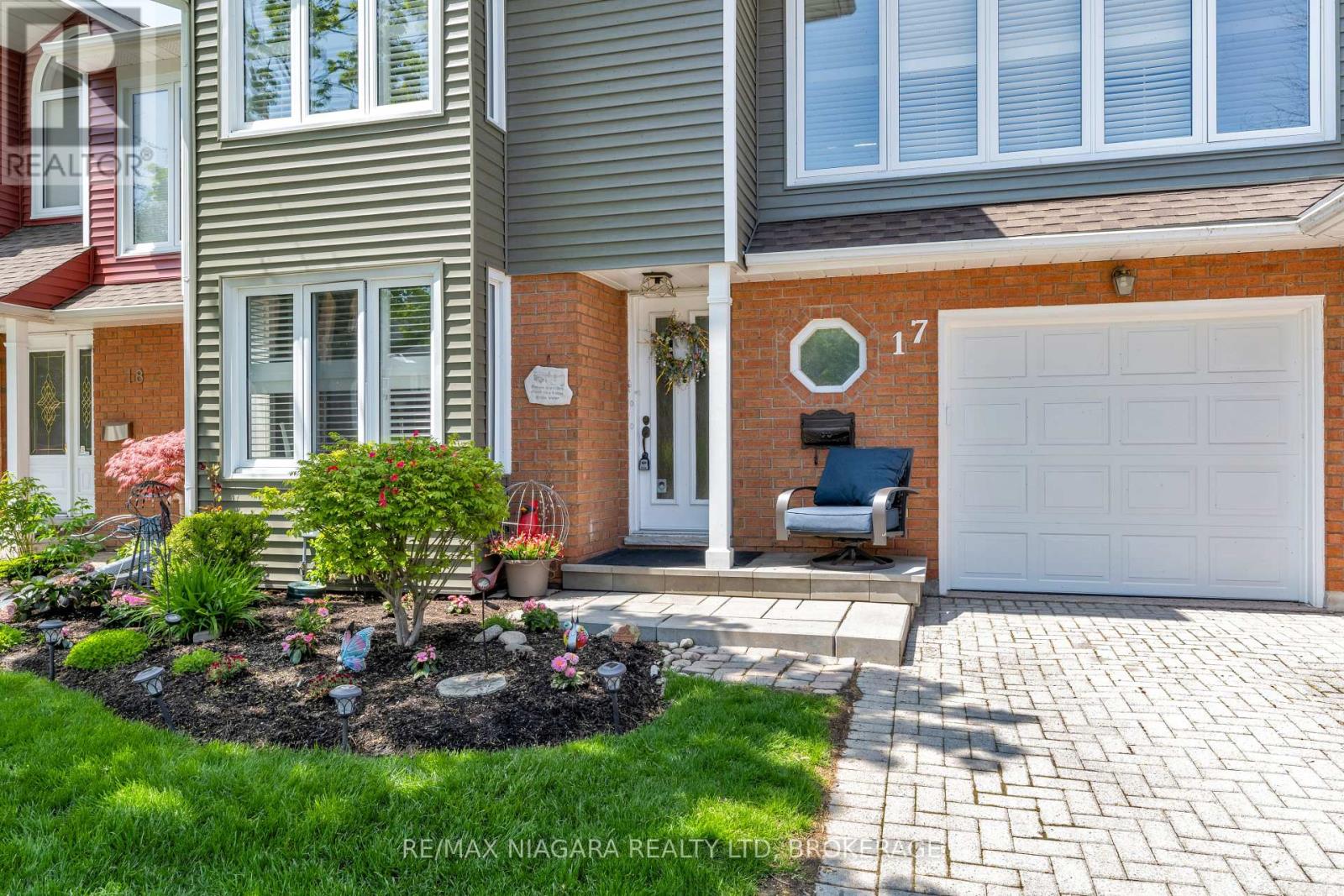 17 - 375 Book Road, Grimsby (Grimsby Beach), Ontario  L3M 2M8 - Photo 2 - X12159661