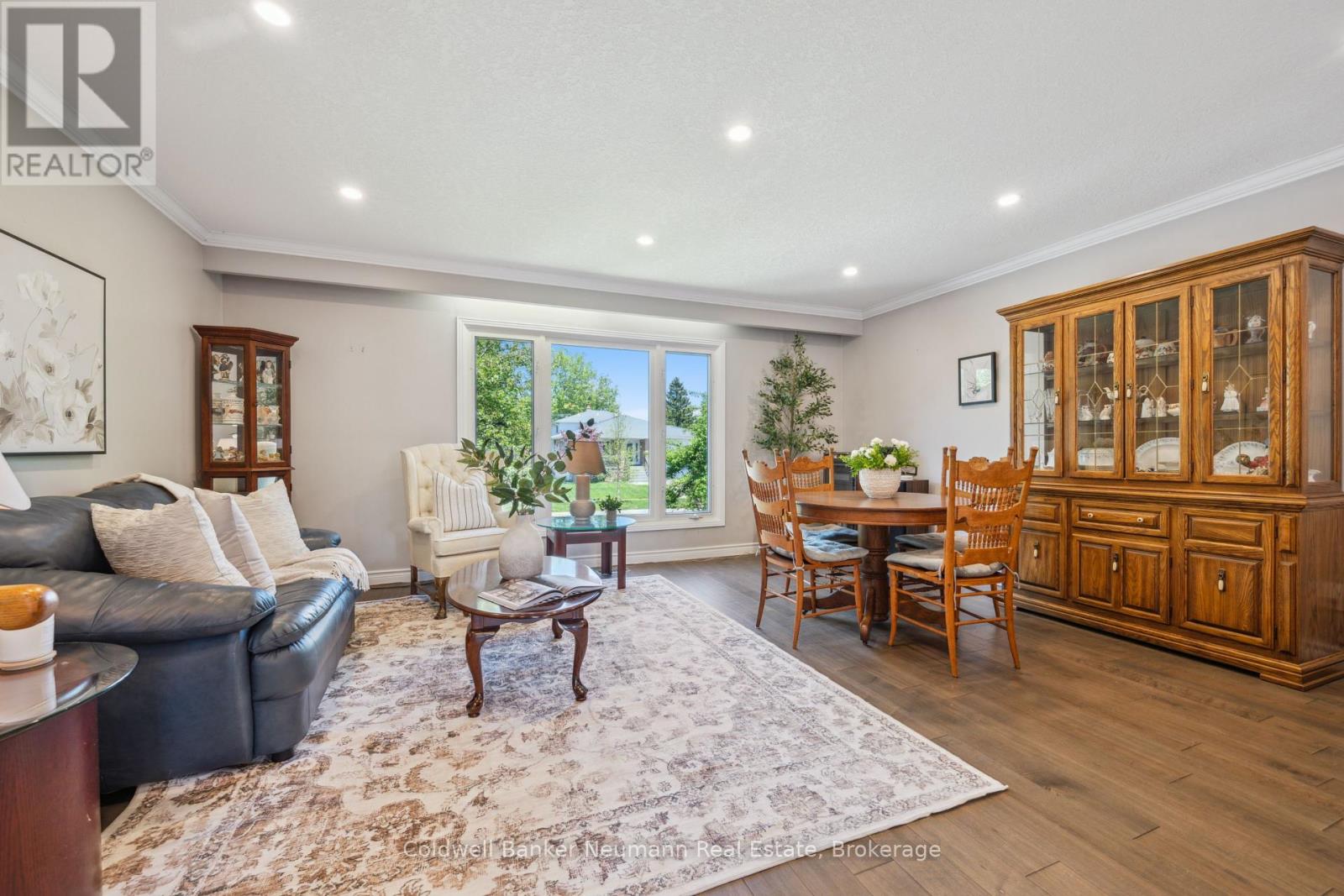 482 Gowland Crescent, Milton, Ontario  L9T 4E5 - Photo 10 - W12159598