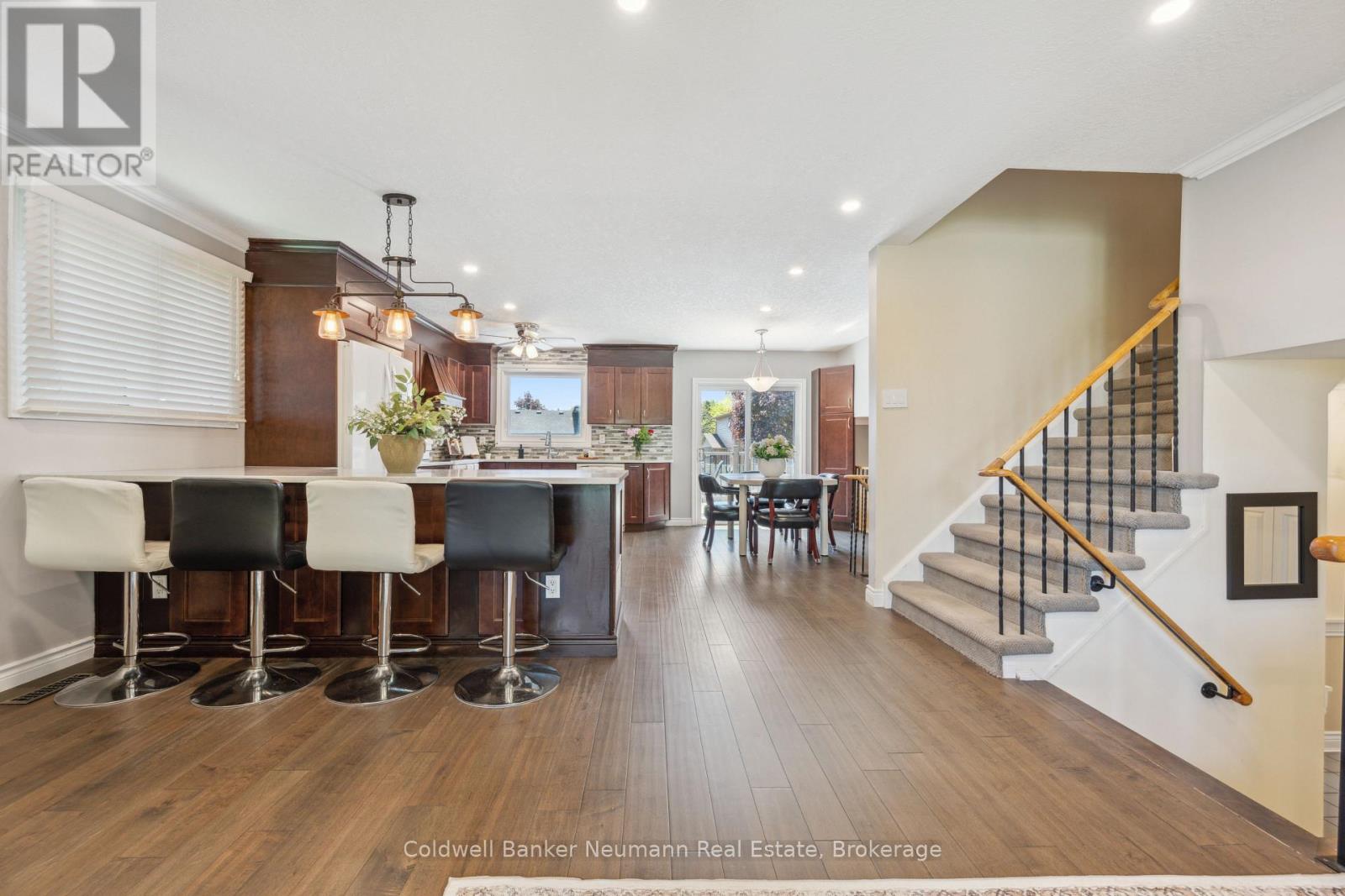 482 Gowland Crescent, Milton, Ontario  L9T 4E5 - Photo 12 - W12159598