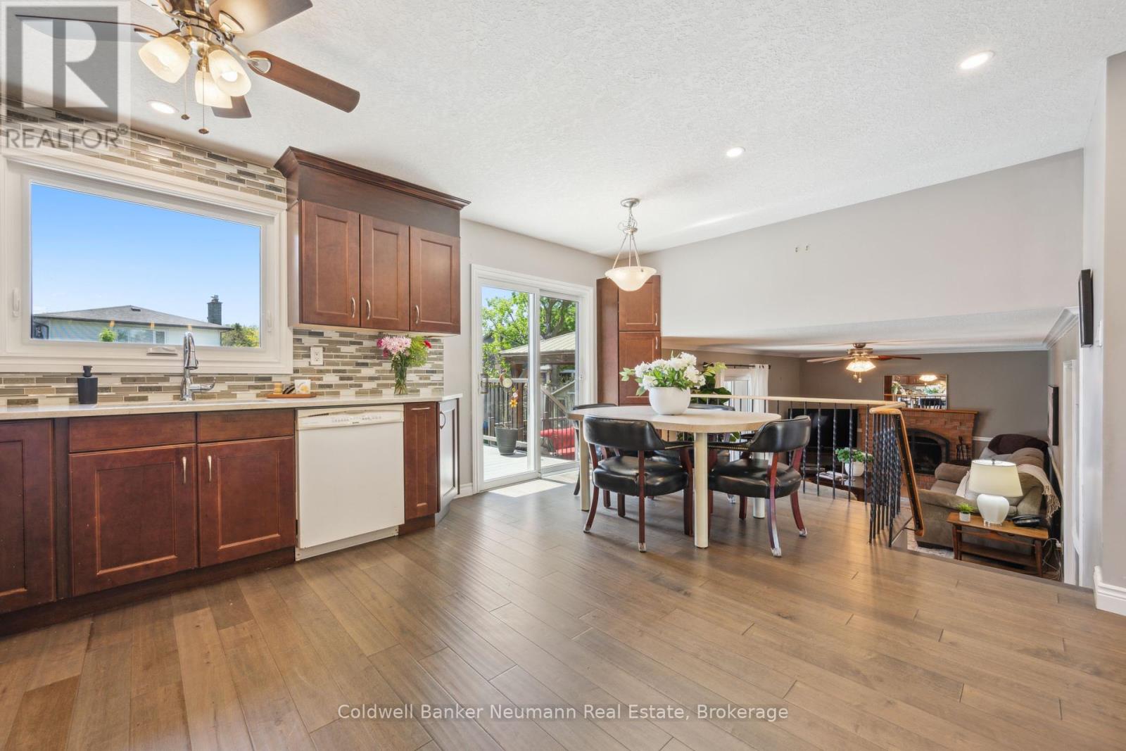 482 Gowland Crescent, Milton, Ontario  L9T 4E5 - Photo 15 - W12159598