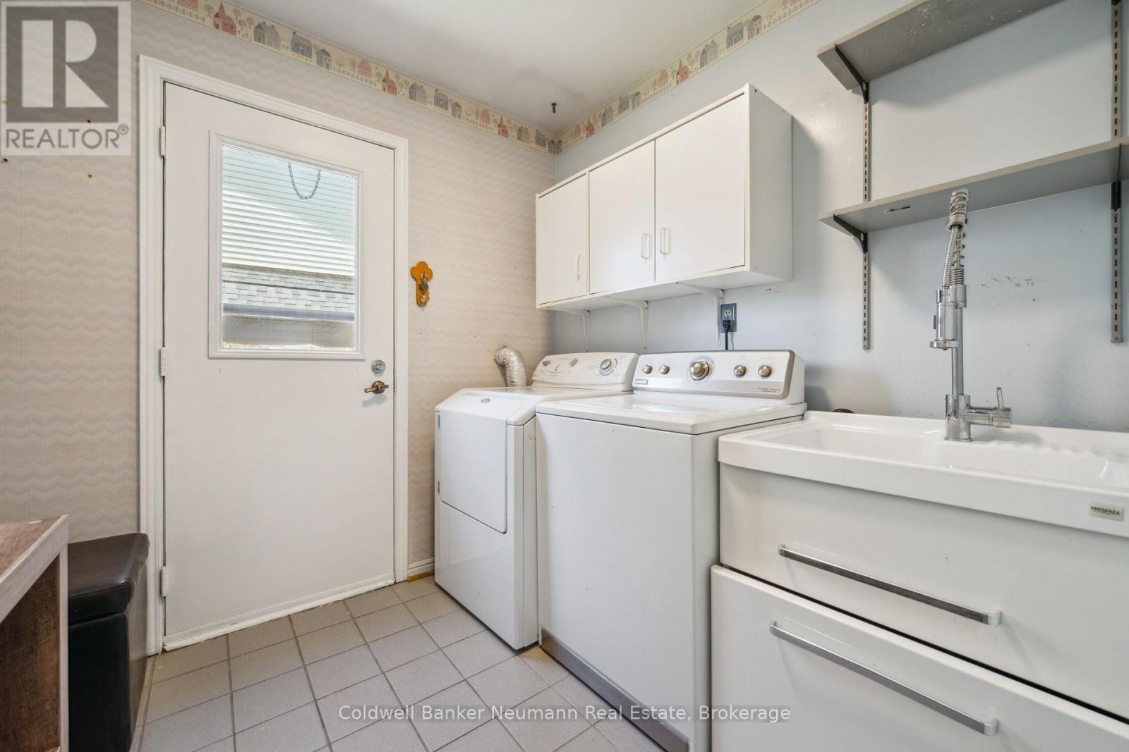 482 Gowland Crescent, Milton, Ontario  L9T 4E5 - Photo 19 - W12159598