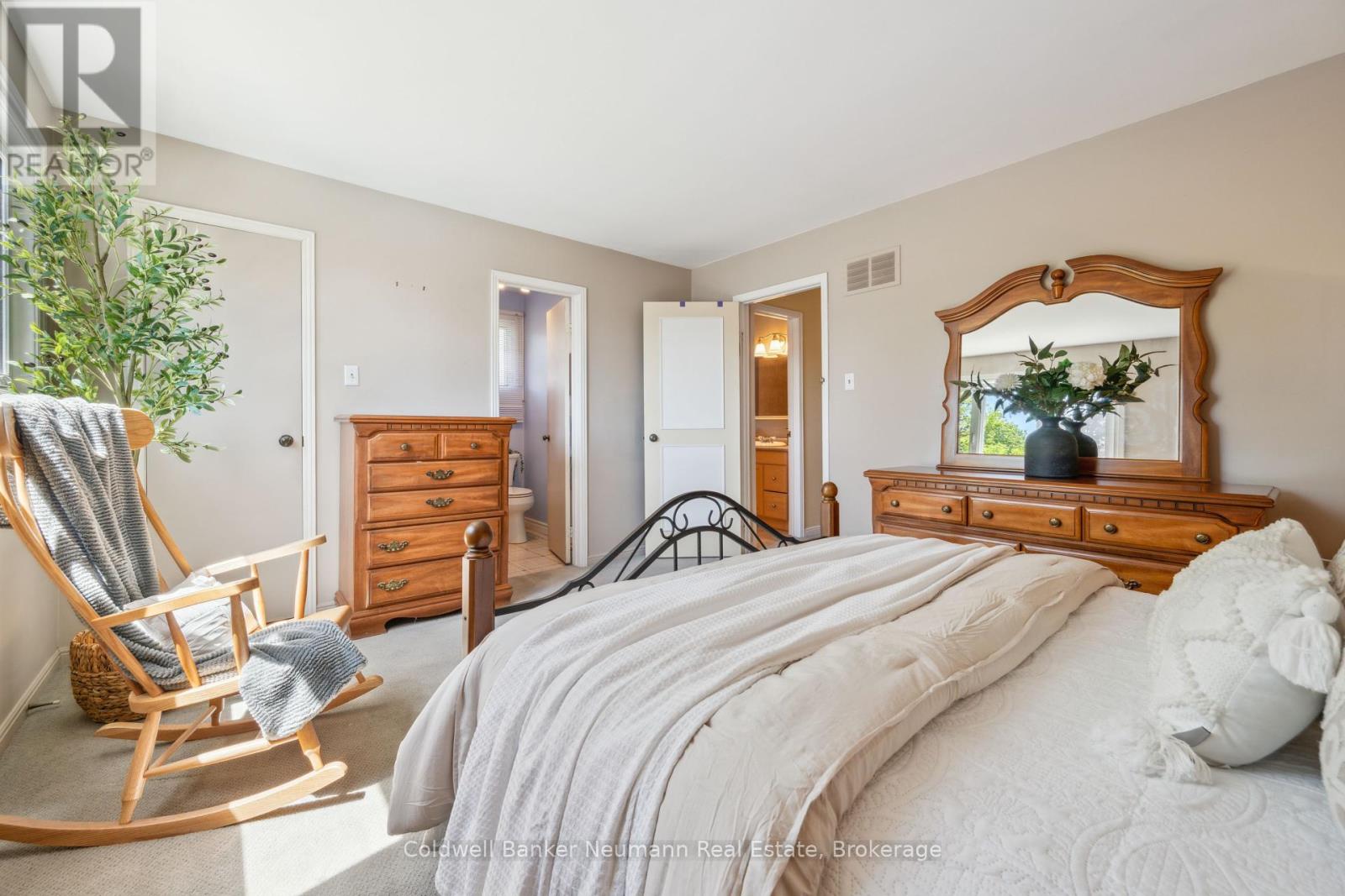 482 Gowland Crescent, Milton, Ontario  L9T 4E5 - Photo 22 - W12159598