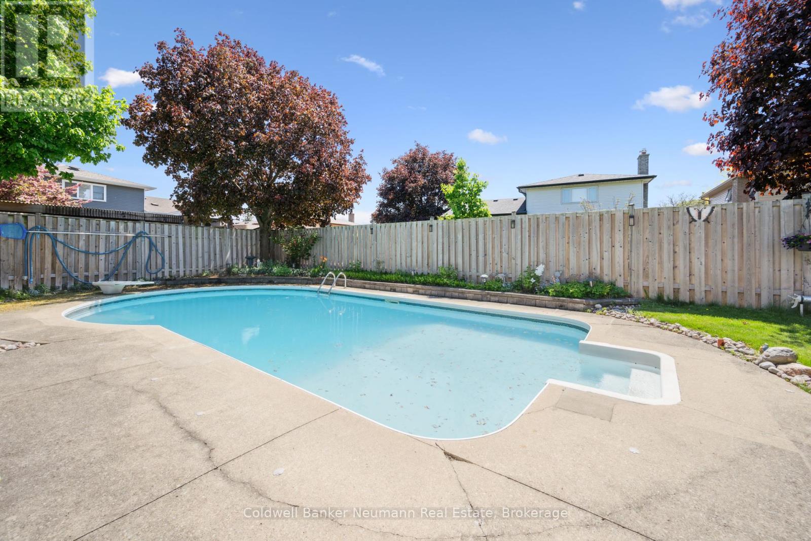 482 Gowland Crescent, Milton, Ontario  L9T 4E5 - Photo 36 - W12159598