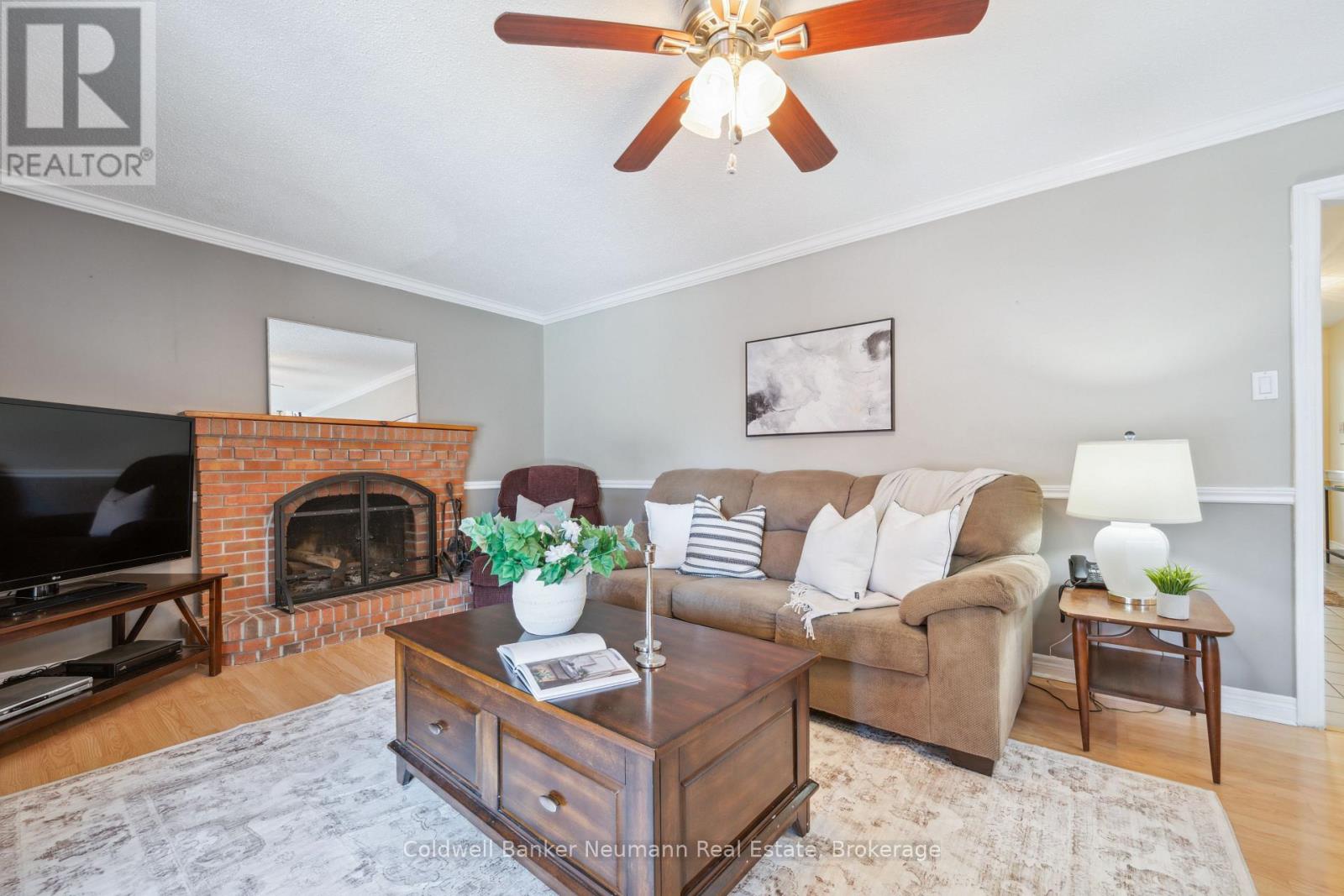 482 Gowland Crescent, Milton, Ontario  L9T 4E5 - Photo 8 - W12159598